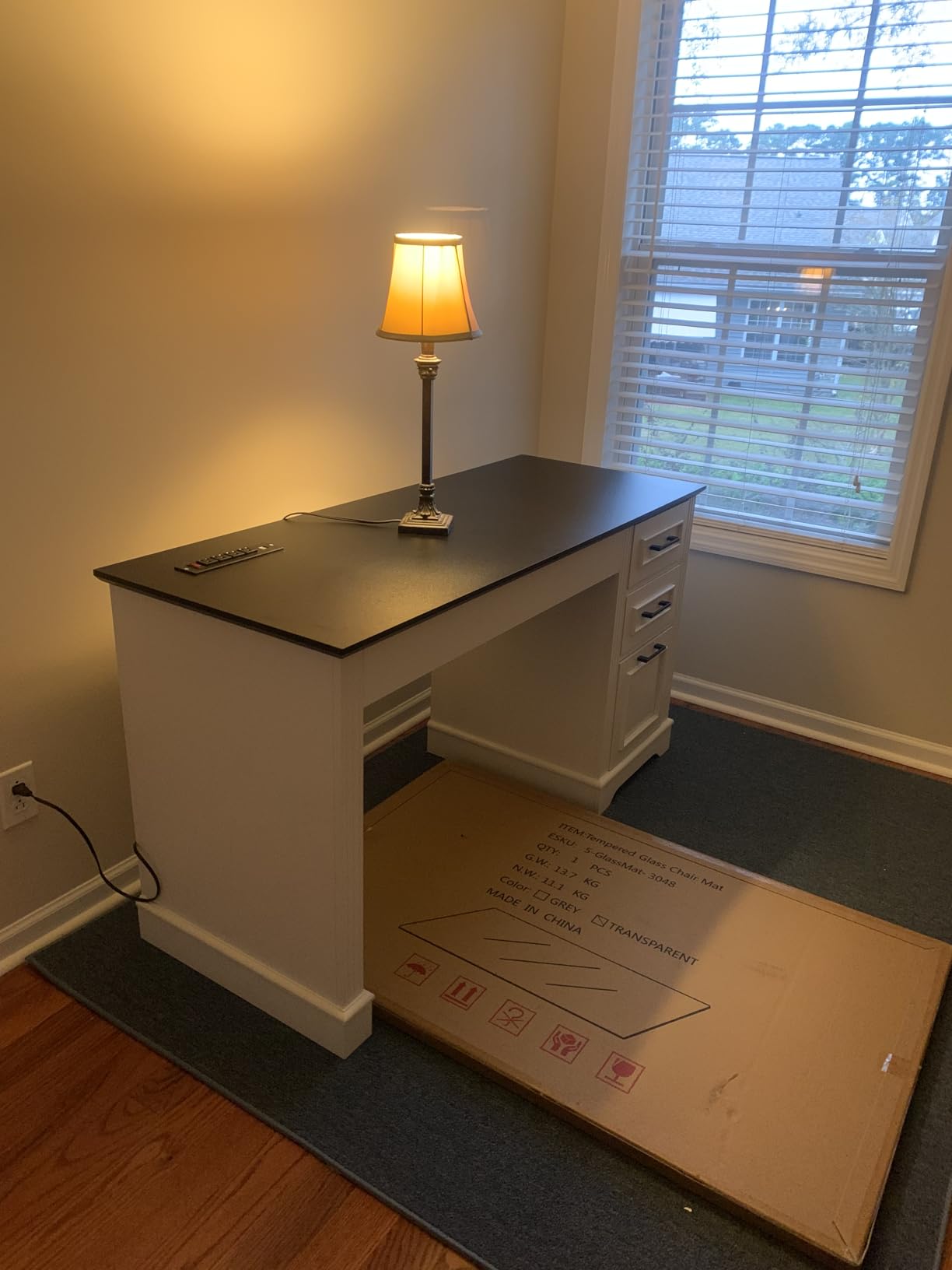 SEDETA Farmhouse Computer Desk with Hutch and 3 Drawers, 47.2