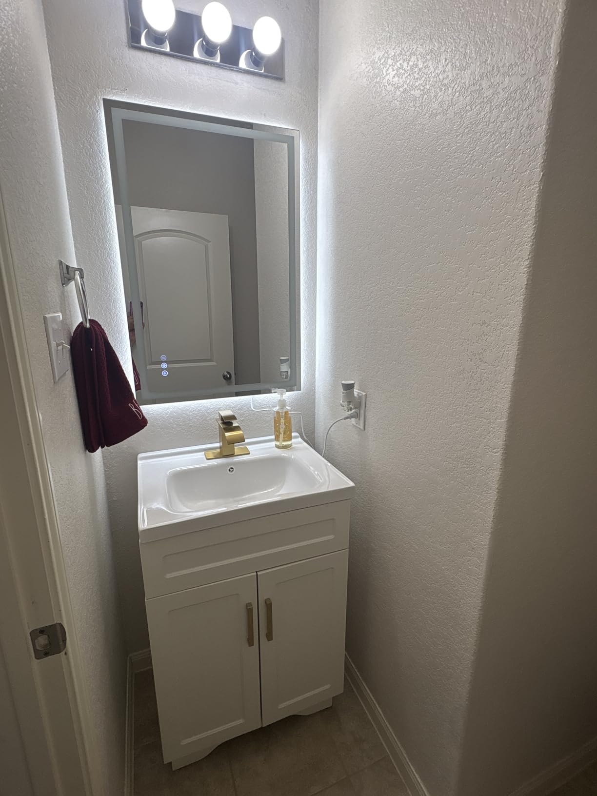 OLD CAPTAIN Bathroom Vanity with Ceramic Sink, 36 Inch Wall Mounted Bathroom Floating Vanity, Bathroom Sink Vanity with 2 Doors, Bathroom Vanity Cabinet, White customer photo 2