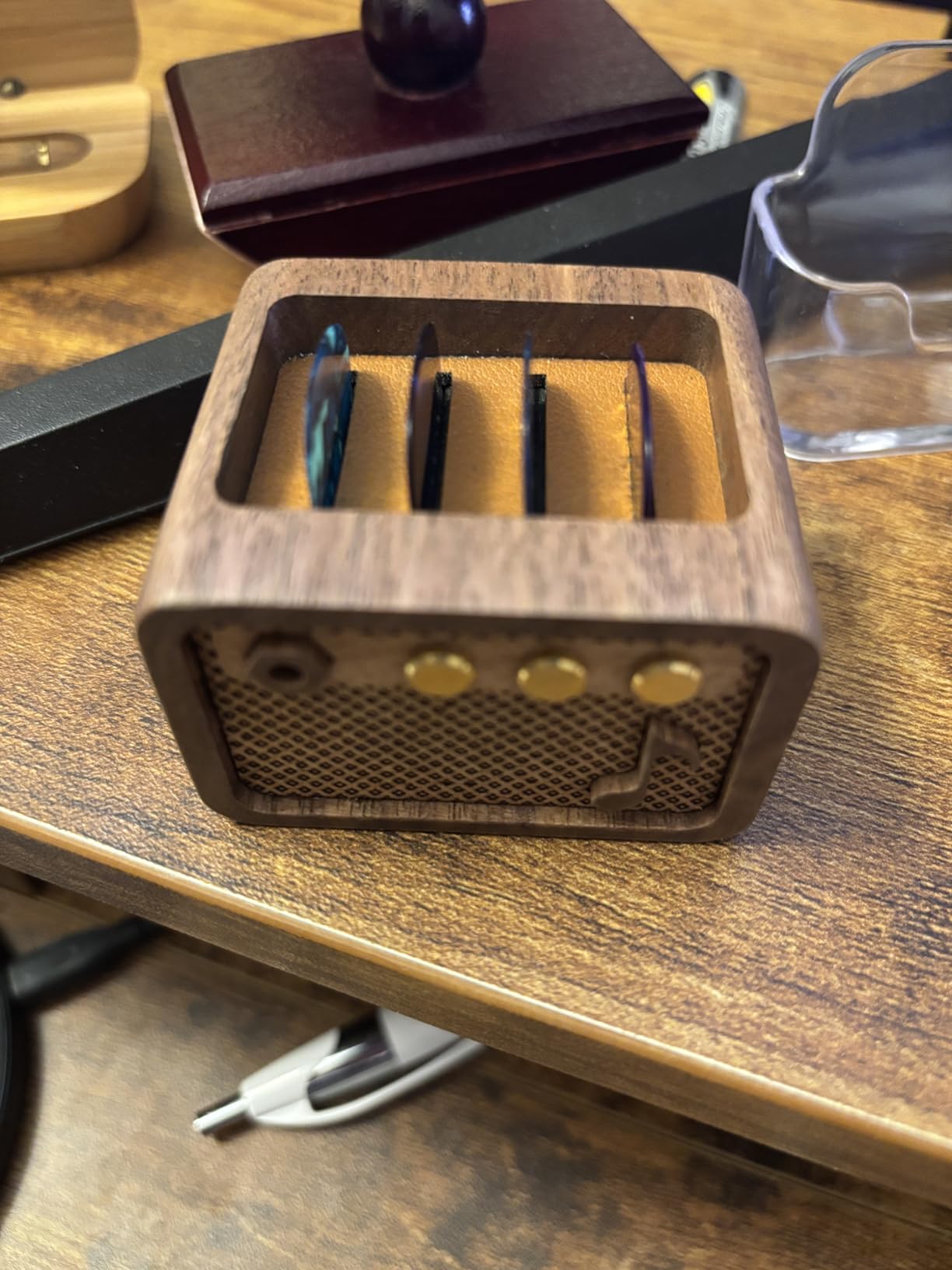 CoolGift Mart Guitar Pick Holder, Walnut Wood Amp Styled Guitar Pick Case for Picks Storage and Display, Guitar Gifts Accessories for Men Guitarists Guitar Players Music Lovers customer photo 1