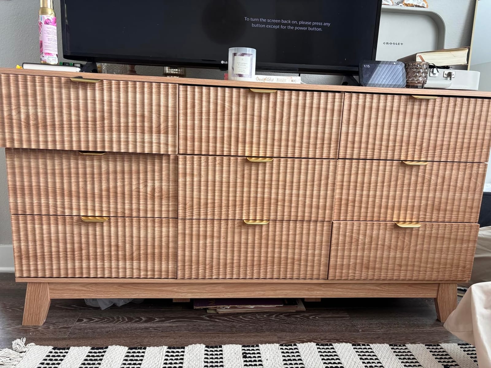 Fluted Dresser for Bedroom with 9 Drawers, 57