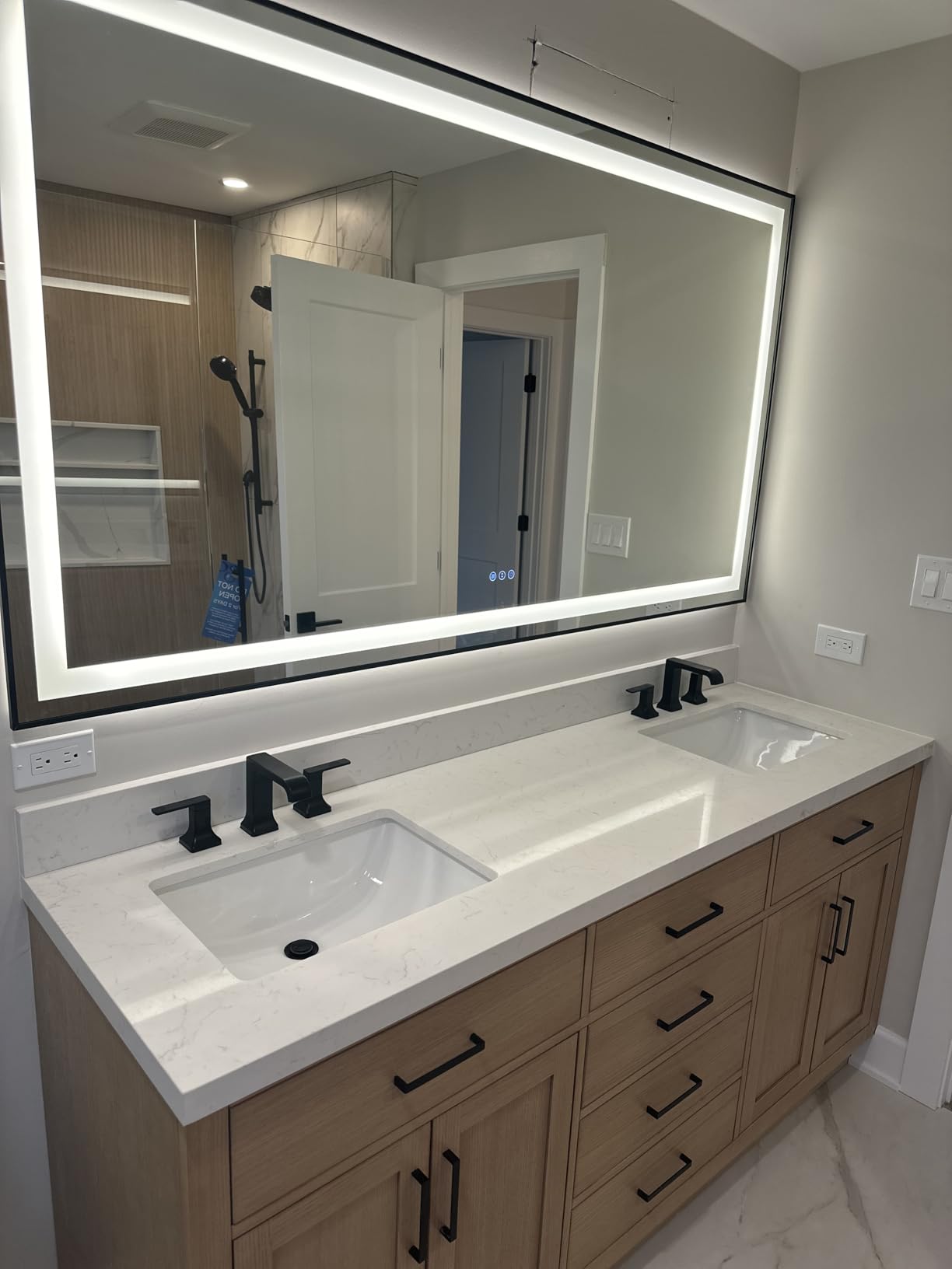24x32 LED Bathroom Mirror, Dual Lit Anti-Fog Wall Vanity Mirror customer photo 1
