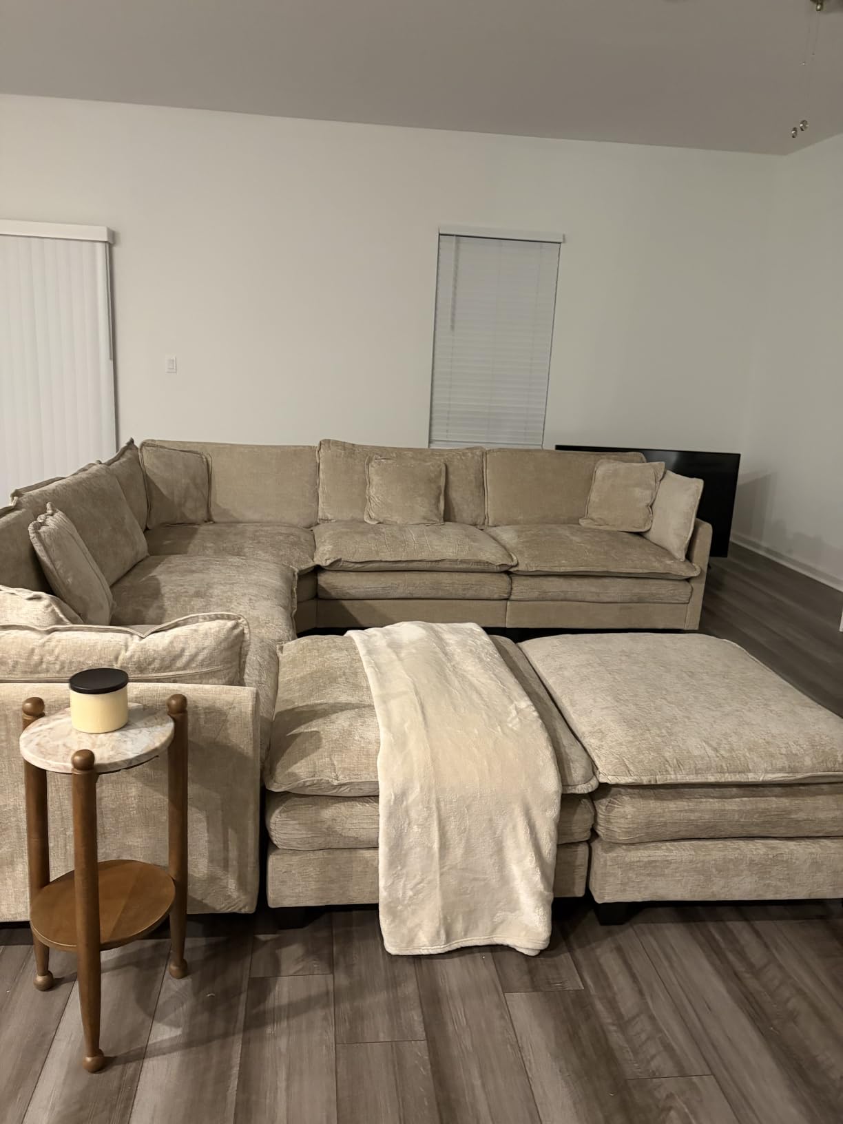 GNIXUU Oversized Modular Cloud Sectional Couches for Living Room, Camel | Deep Seat, Large 7 Seater Modular Sofa Set for Spacious Space, Home Theater, V Shaped, 2 Movable Ottoman, Chenille Fabric customer photo 2