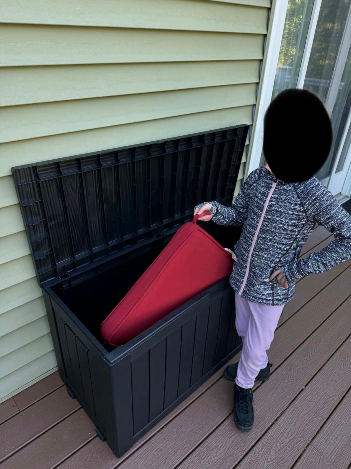 EasyUp Outdoor Storage Box 100 Gallon Waterproof Resin Deck Boxes Black customer photo 2
