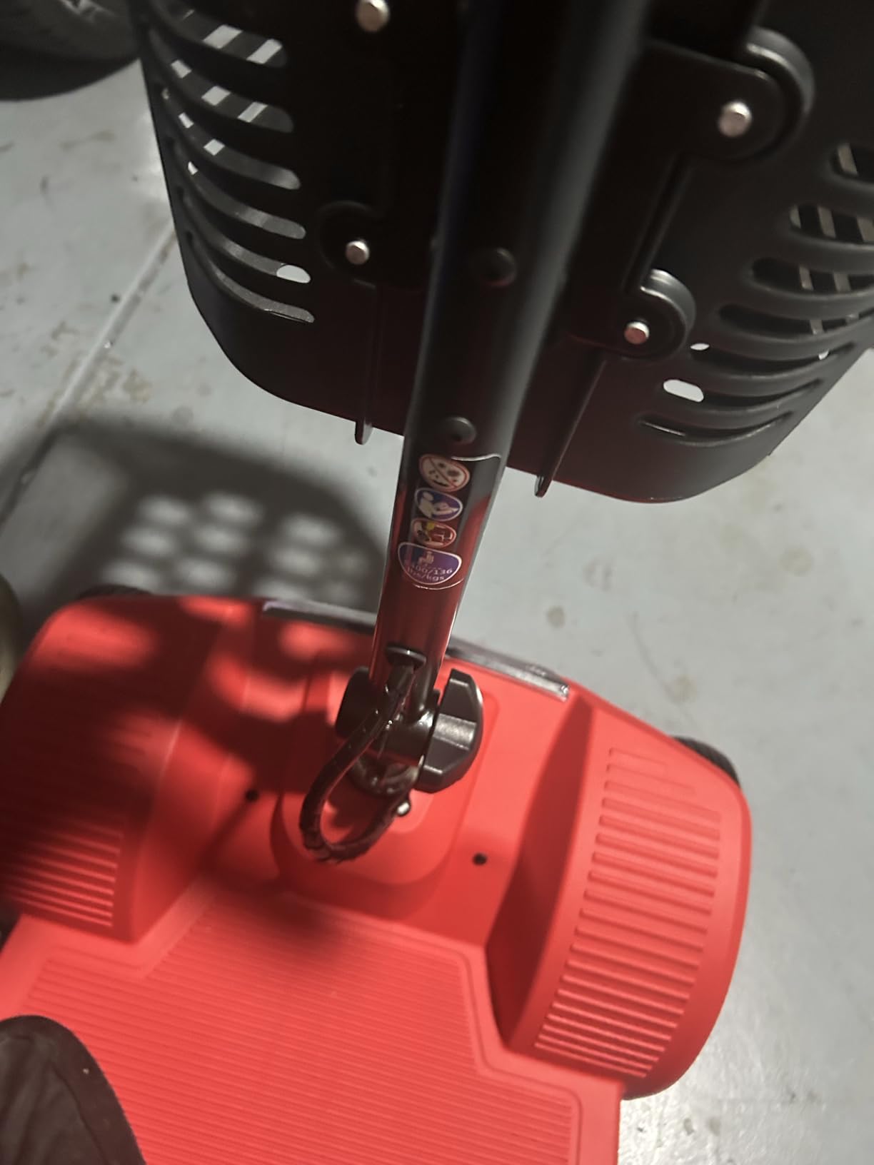 WAYCARE Mobility Scooter for Adults & Seniors, 330 lb 15-20 Mile Range Red customer photo 2