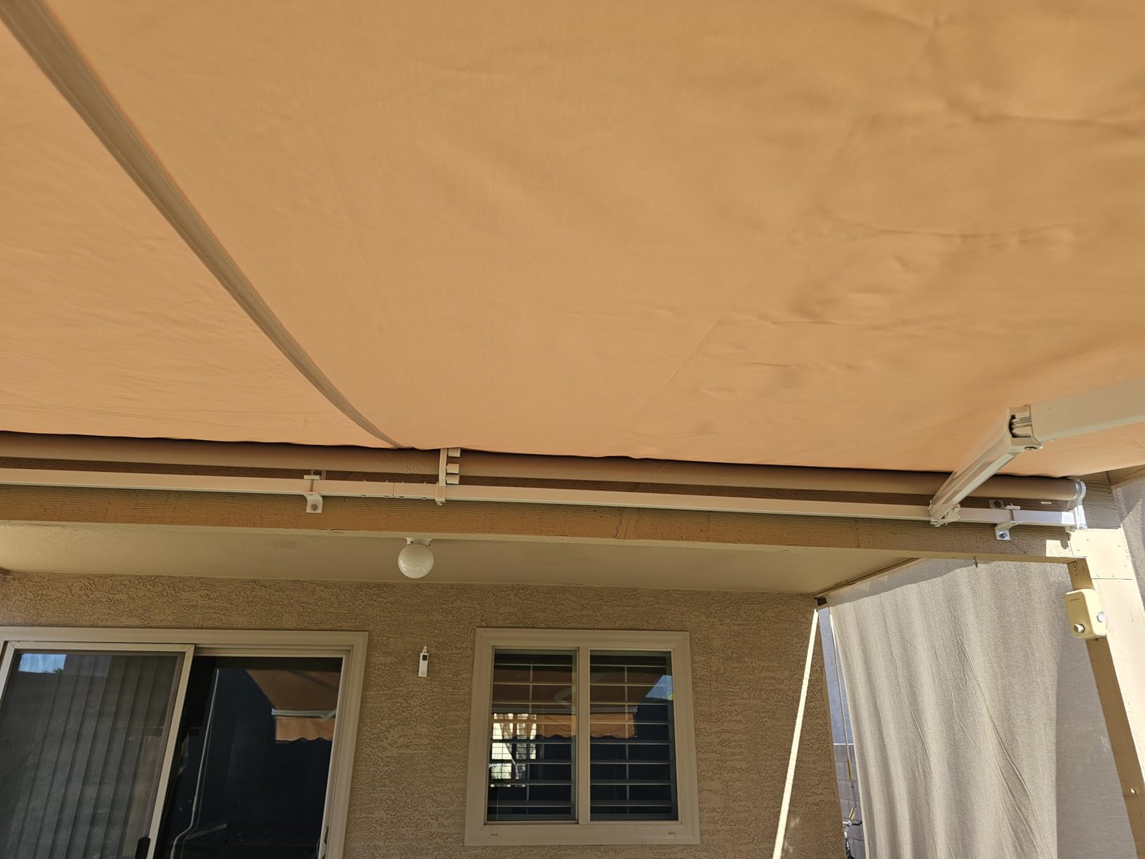 VEVOR Manual Retractable Awning 12 x 10 ft Outdoor Patio Awning Sun Shade customer photo 1