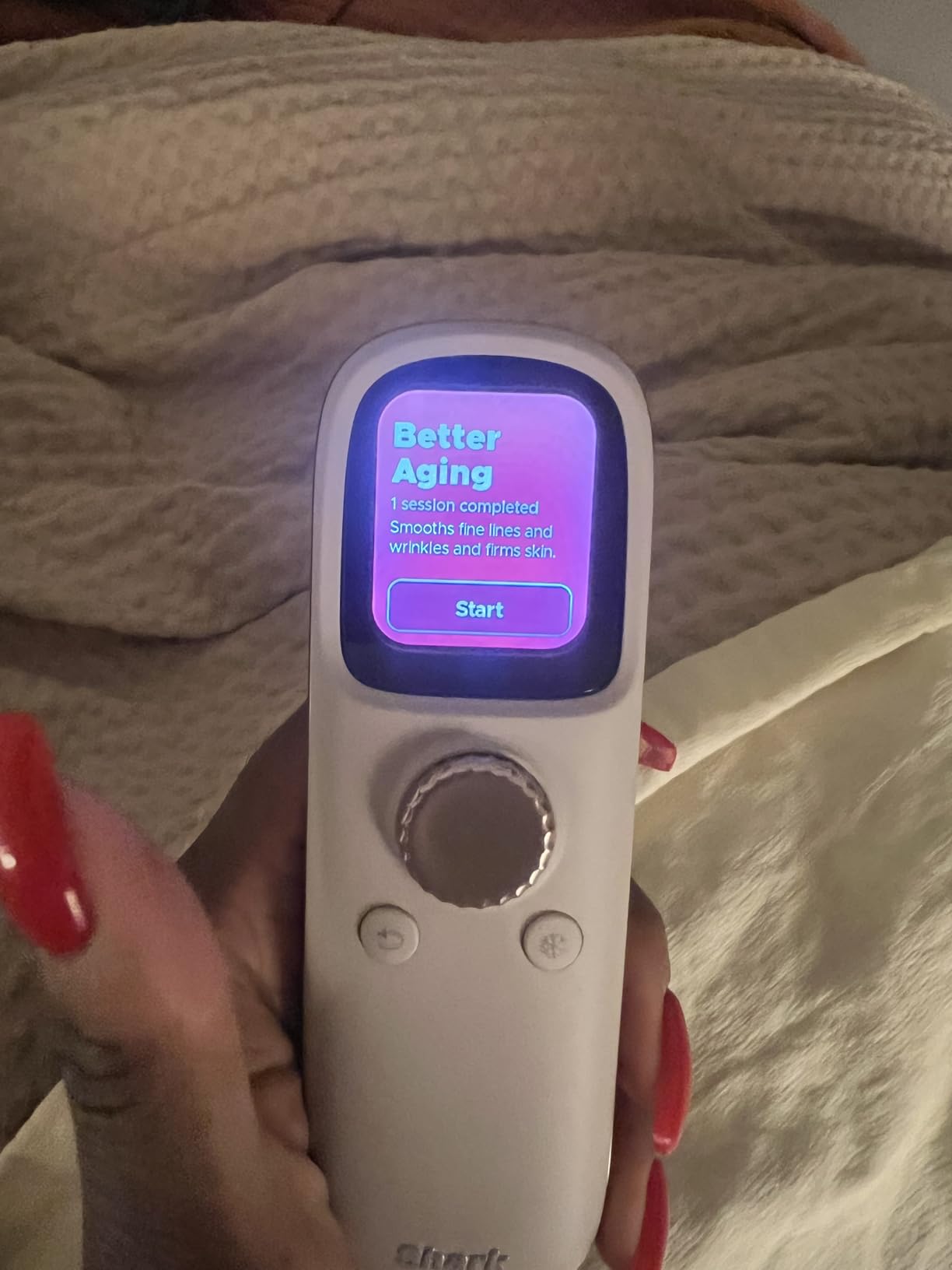 Shark CryoGlow LED Face Mask, Red Light Therapy, Under-Eye Cooling, FW312PL customer photo 1