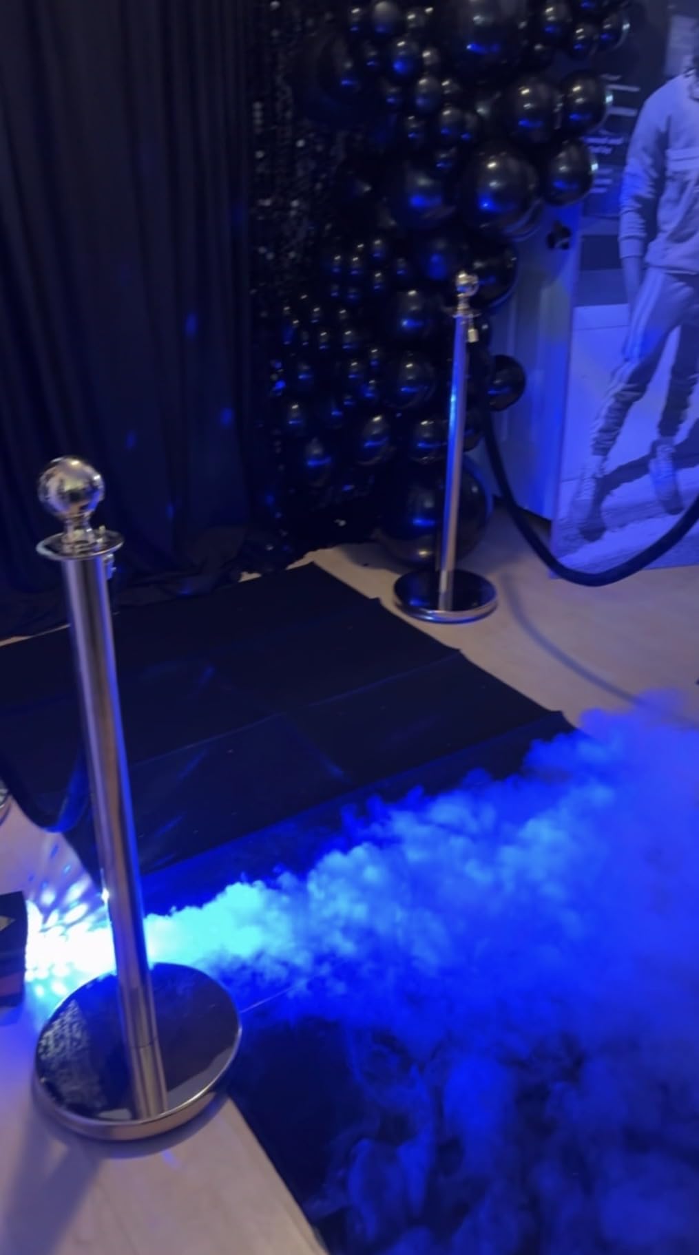 800W Fog Machine, 4500CFM for Halloween, Disco Light & Remote customer photo 1
