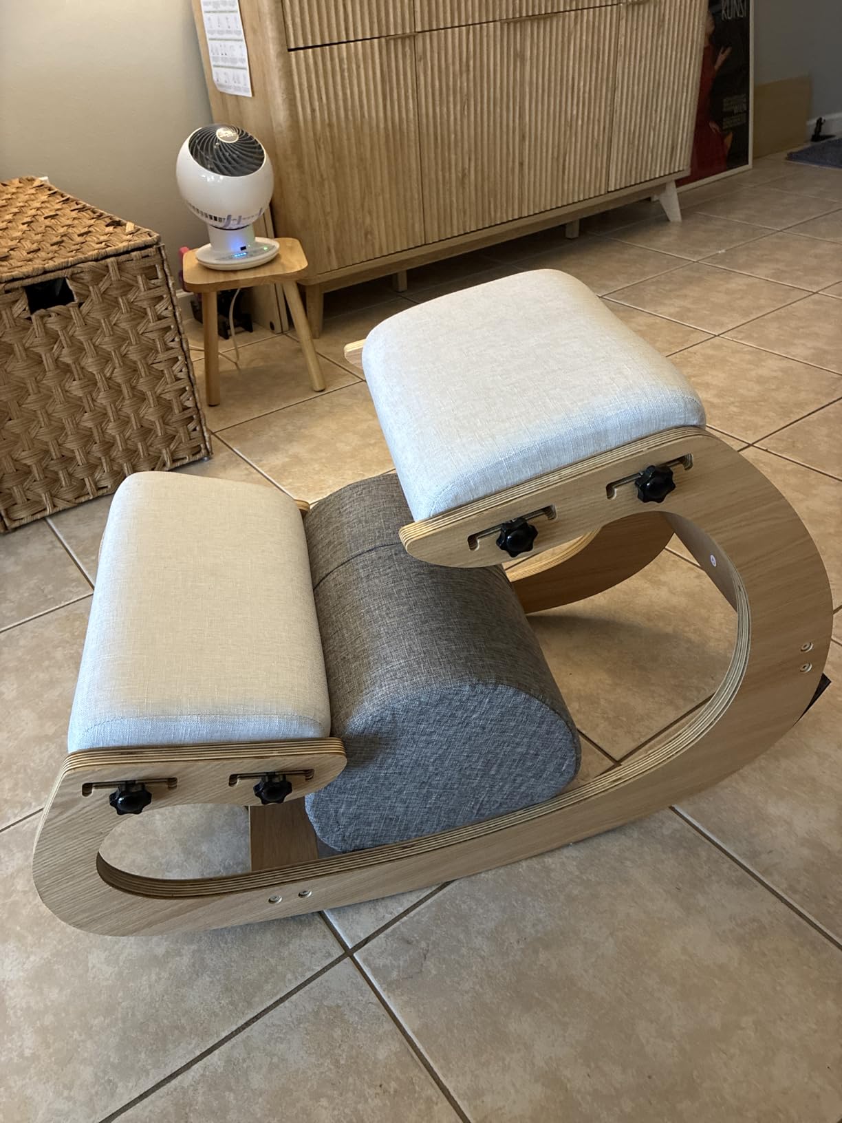 Adjustable Kneeling Chair, Wooden Ergonomic Chair Knee Chair Posture Chair - Improve Your Posture with an Angled Seat for Home, Office (Wood Color + Pads) customer photo 1