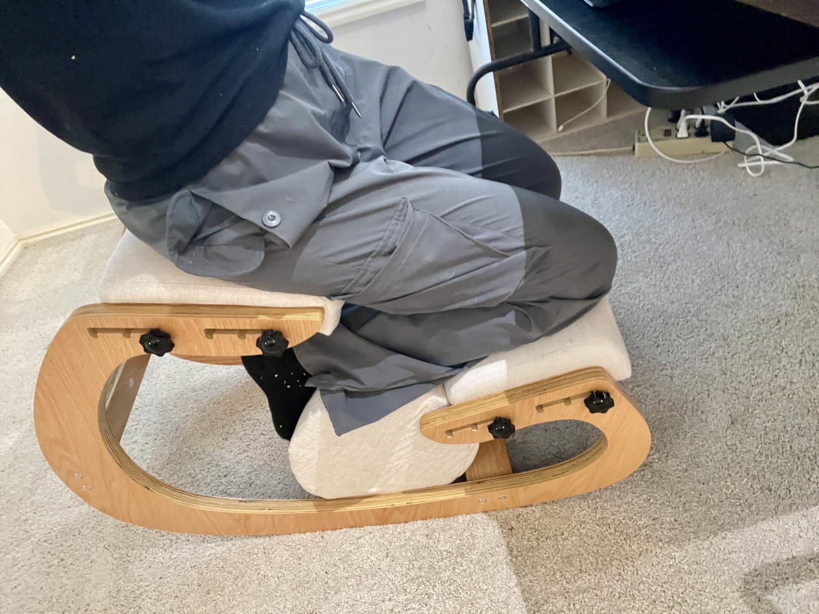Adjustable Kneeling Chair, Wooden Ergonomic Chair Knee Chair Posture Chair - Improve Your Posture with an Angled Seat for Home, Office (Wood Color + Pads) customer photo 2