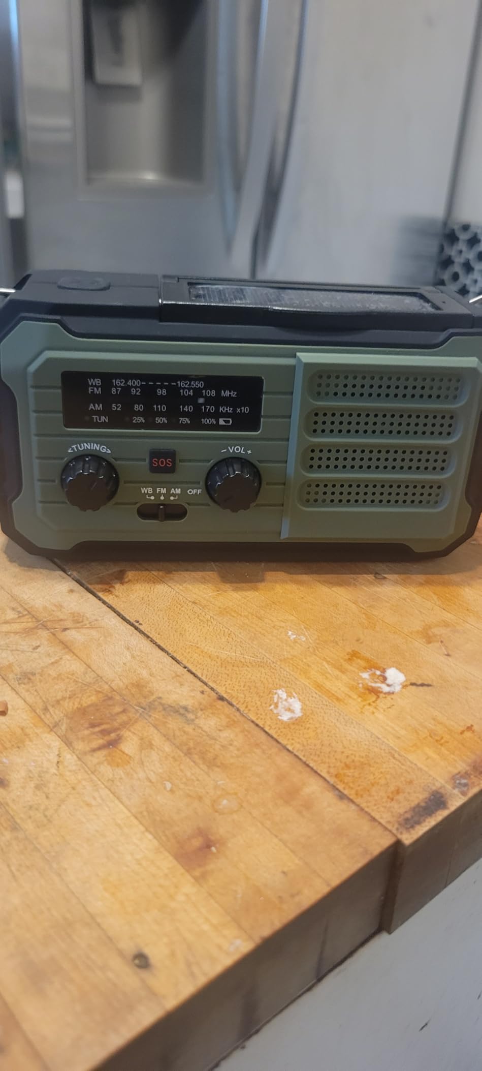 Emergency Radio Hand Crank Solar, 10000mAh/37000mWh Emergency Weather Radio customer photo 2