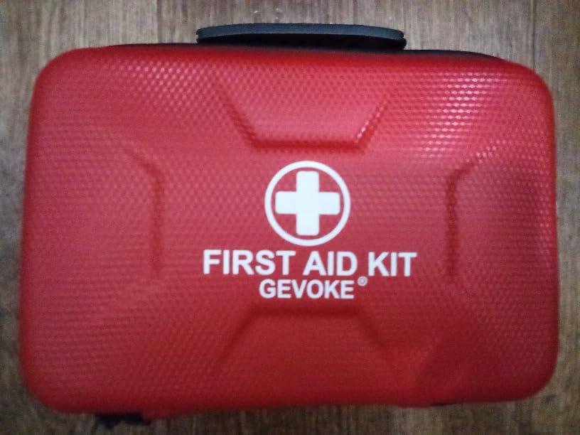 Gevoke 410 Piece Waterproof Hard Shell First Aid Kit, Red customer photo 1