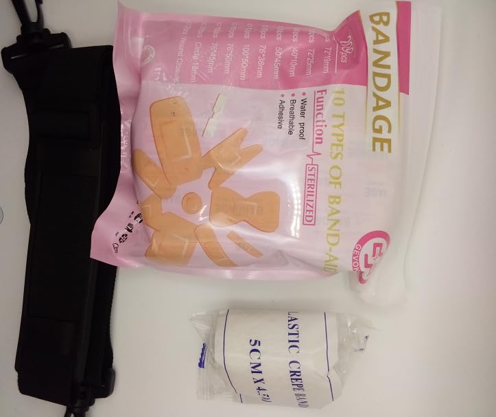 Gevoke 410 Piece Waterproof Hard Shell First Aid Kit, Red customer photo 2
