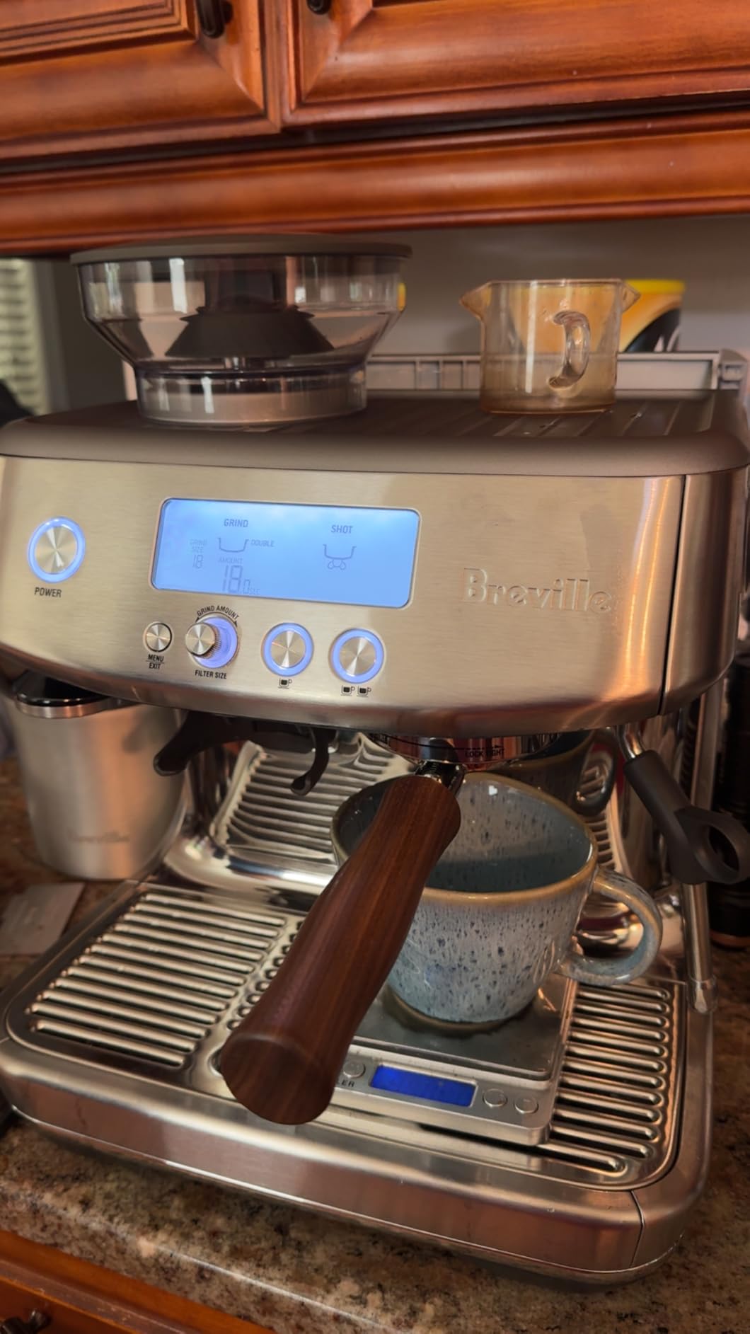 Normcore 54mm Bottomless Portafilter, Naked Portafilter Fits Breville Sage Barista Express Machines, 18g Filter Basket Included, Genuine American Walnut Handle customer photo 2