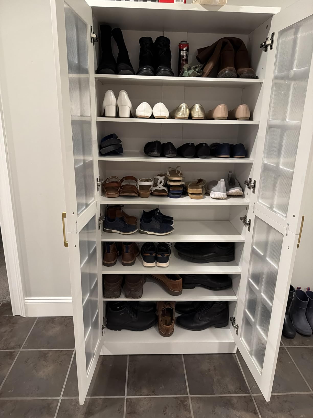Tribesigns Tall Shoe Cabinet with Doors, 8-Tier Modern Shoe Storage Cabinet customer photo 1