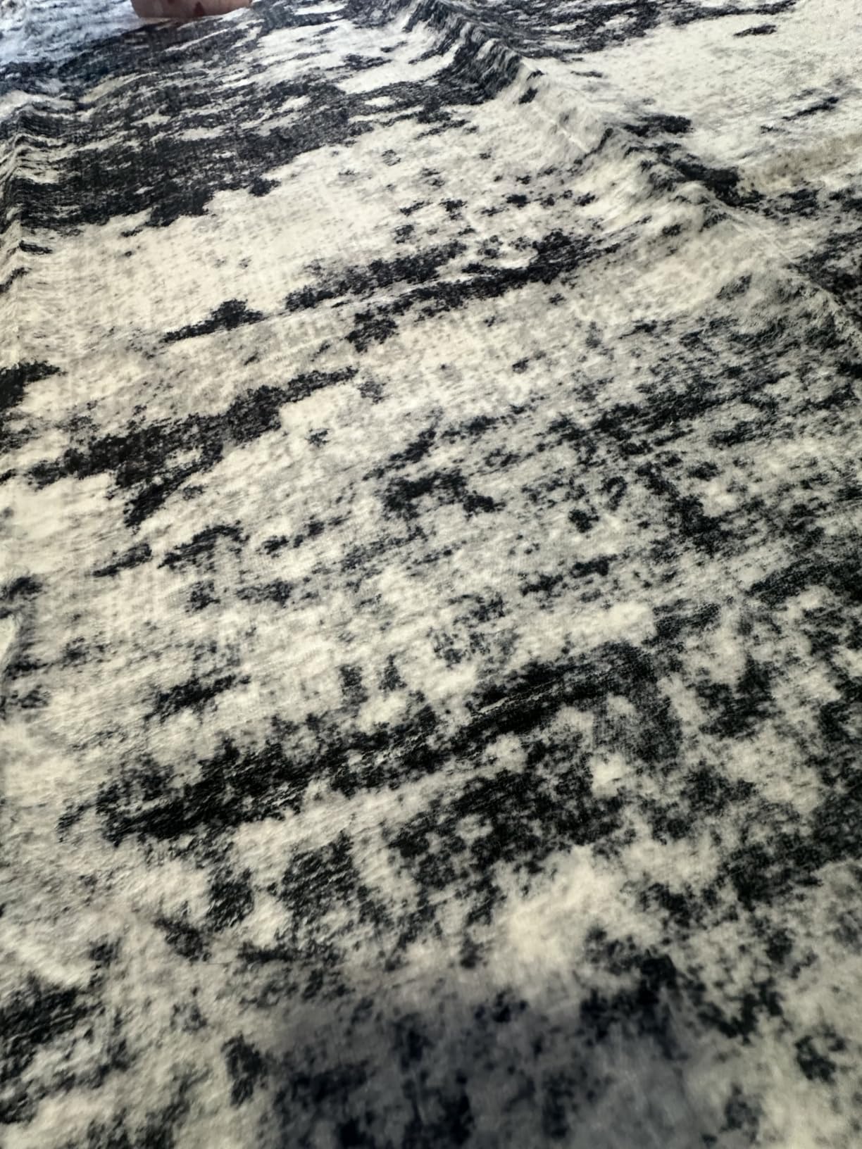 5x7 Area Rug Living Room: Modern Washable Indoor Carpet Black customer photo 2