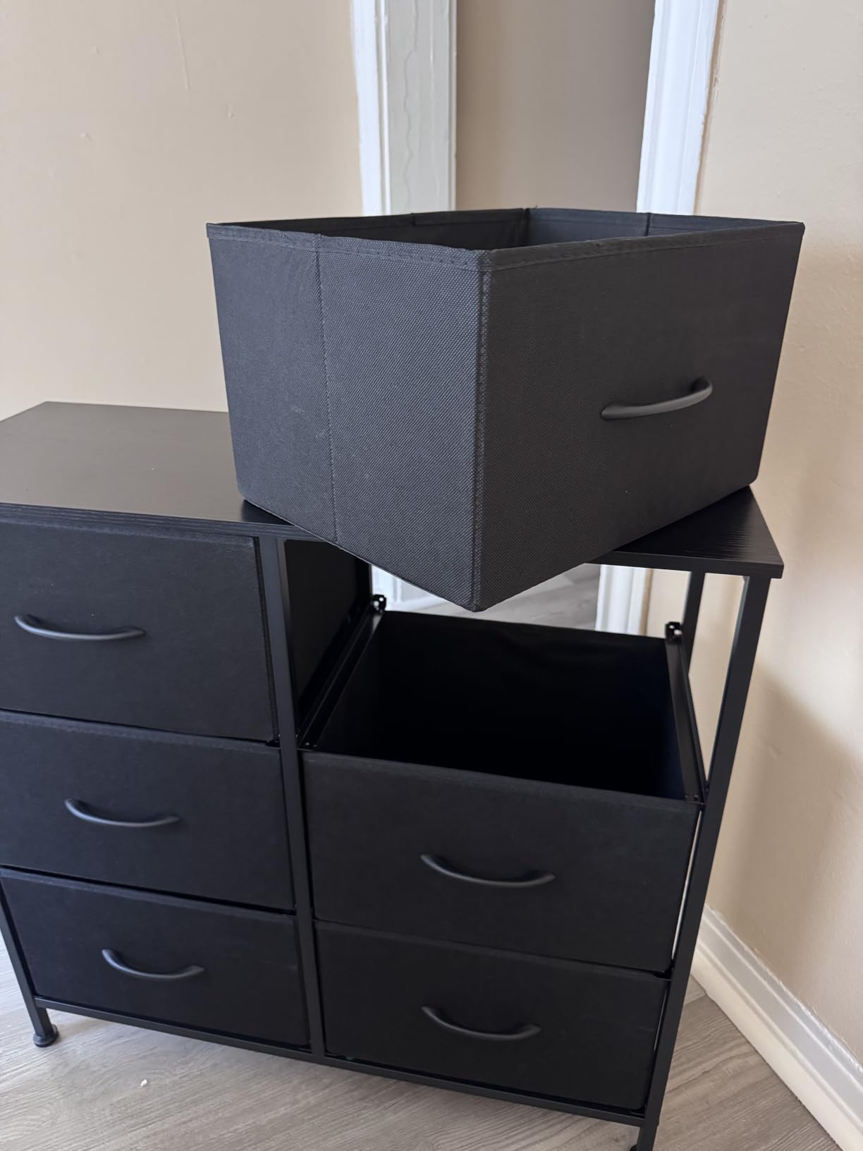 SONGMICS Dresser for Bedroom, Wide Dresser with 5 Fabric Drawers customer photo 2