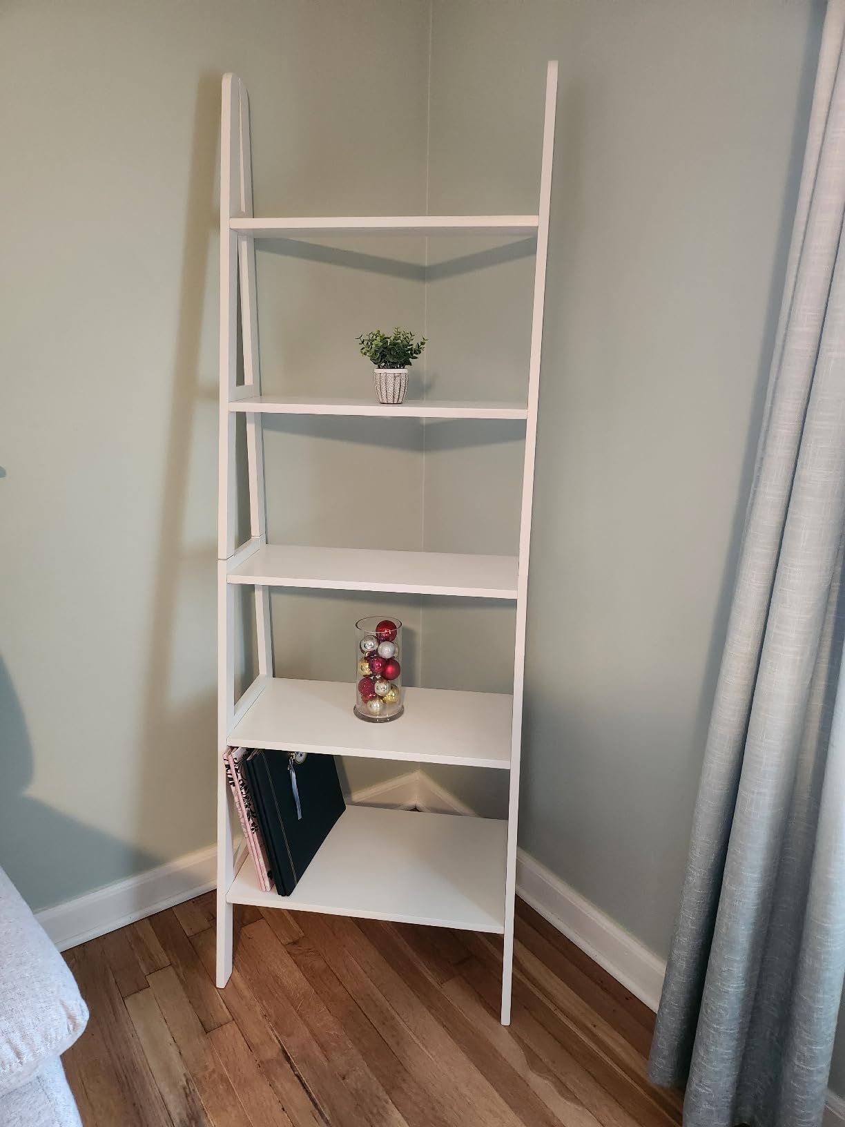 Casual Home 100% Solid Wood 5-Shelf Ladder Bookcase, Standard, 72