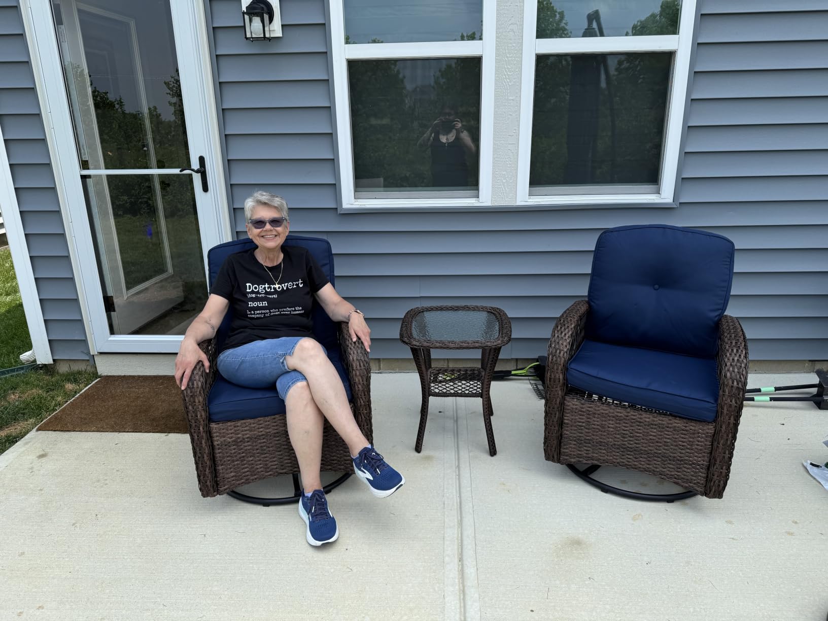Aoxun 3 Pieces Patio Furniture Set, Patio Swivel Rocker Chairs Set of 2, Wicker Outdoor Bistro Set with Rocking Chair, Thickened Cushions and Table for Porch (Blue) customer photo 2