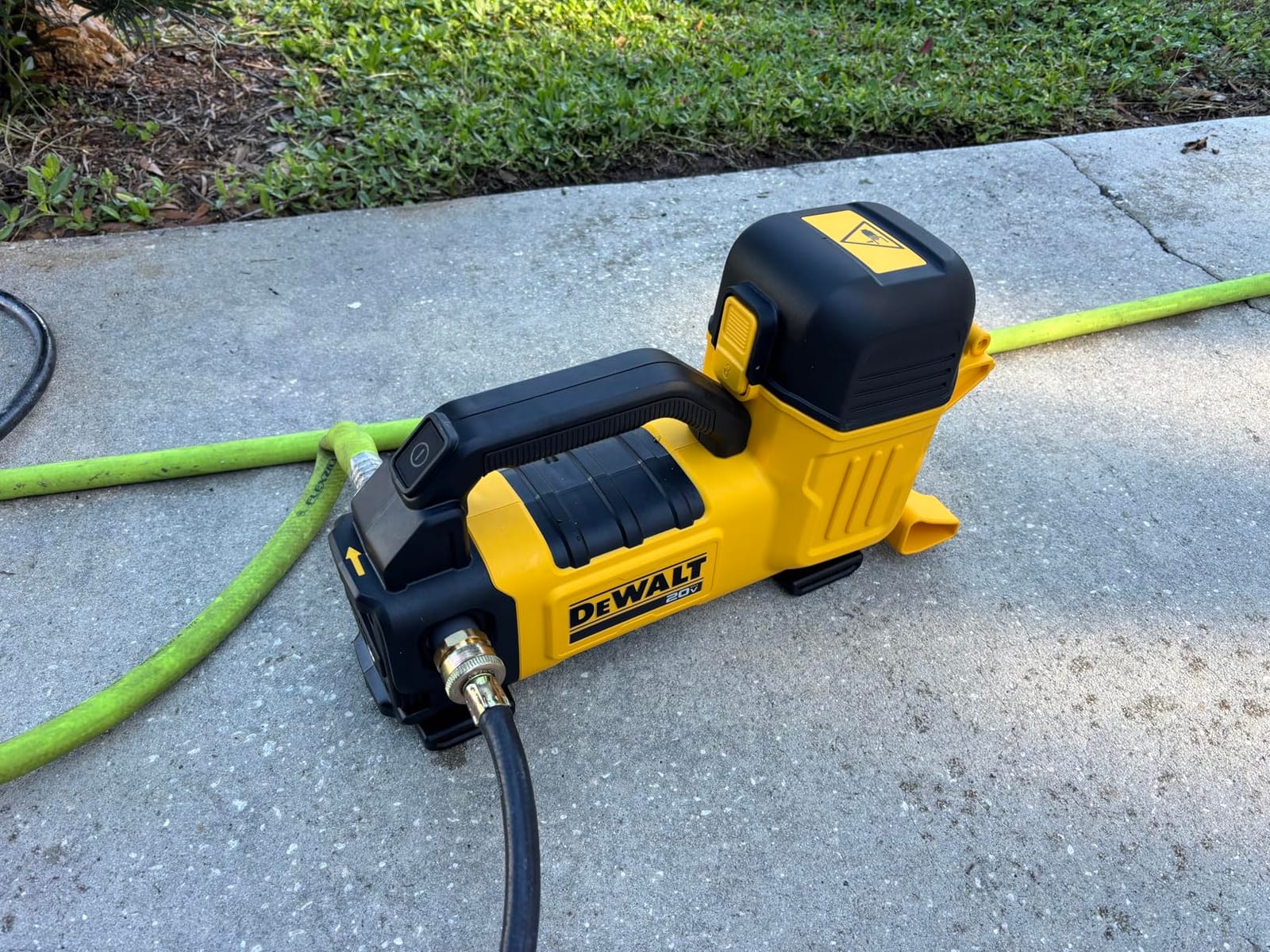 DEWALT 20V MAX Transfer Pump, 10 GPM, Powerful and Lightweight, Profesional Grade Versatility, Bare Tool Only (DCE050B) customer photo 2