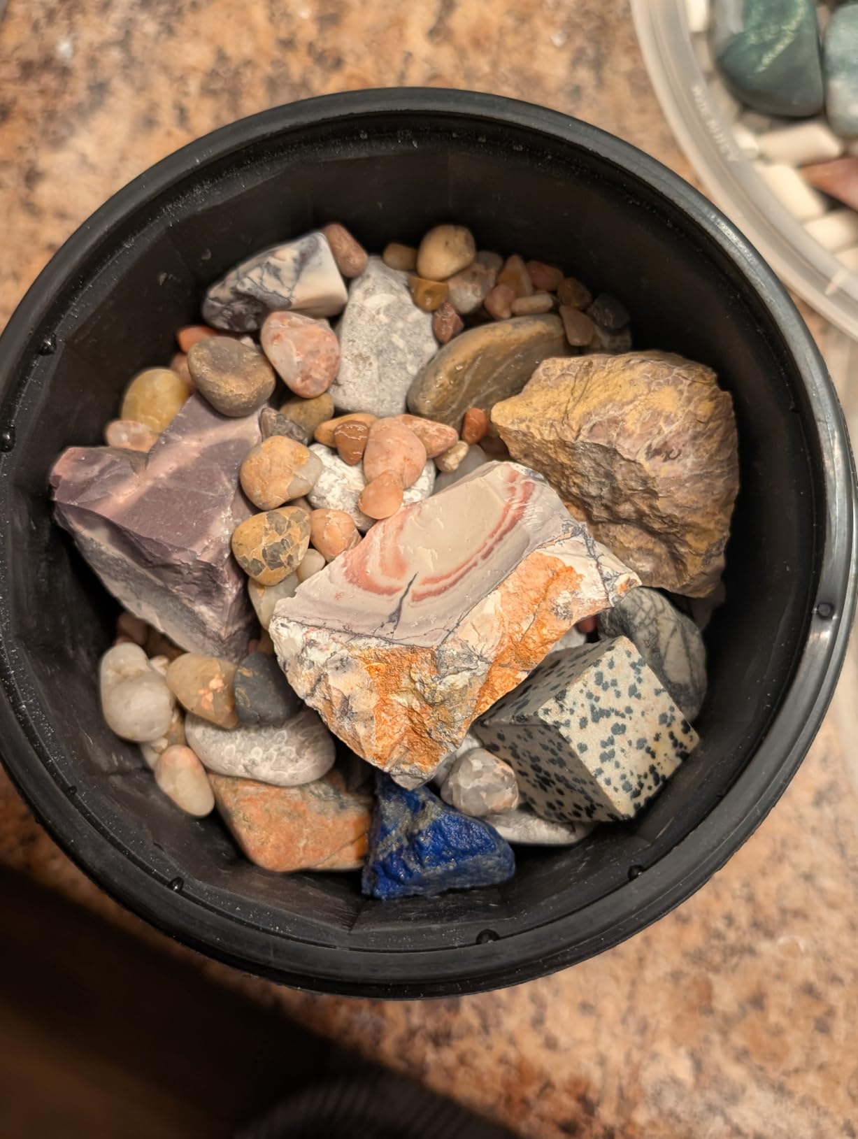 KomeStone G1 4LB Professional Rock Tumbler Kit for Adults customer photo 1
