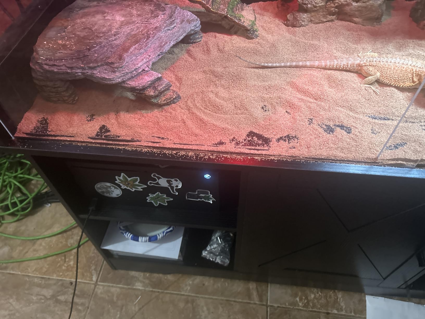 Herture 120 Gallon Reptile Tank with Stand, 4x2x2 Terrarium Enclosure | Snake Enclosure with Outlets,Cabinet,Sliding Door,Reptile Terrarium Bearded Dragon Tank for Lizards,Geckos Black PX01RTB customer photo 1