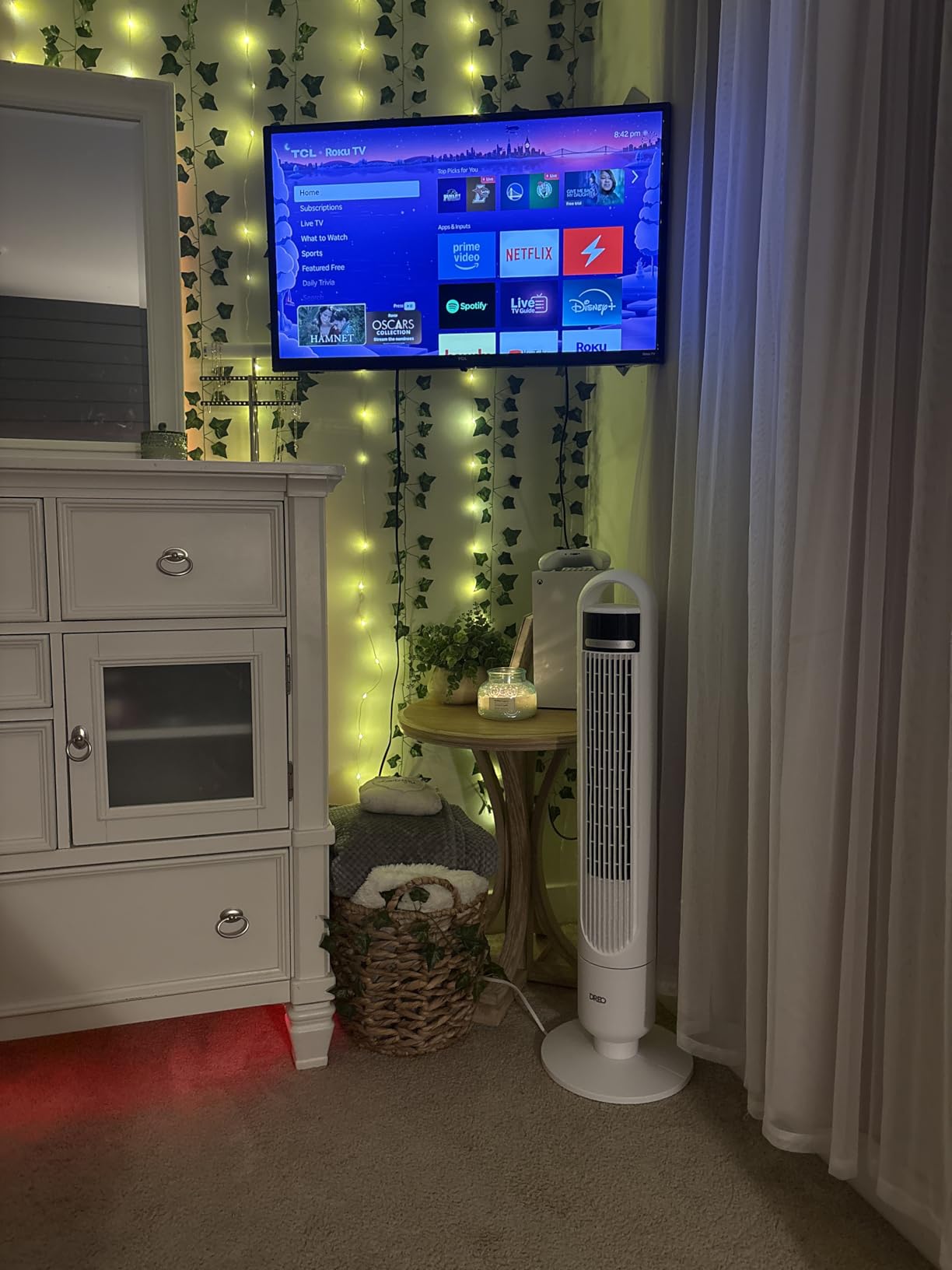 DREO Tower Fan for Bedroom, 4 Speeds, 3 Modes Standing Fans for Room with 90° wide Oscillating, 28dB Quiet for Sleep, 26ft/s Velocity, 33ft Coverage, 8H Timer, Remote, Living Room, Office, Home, White customer photo 1