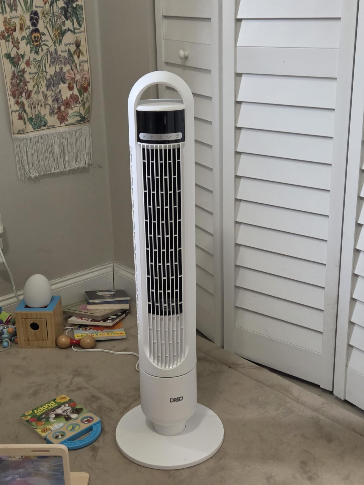 DREO Tower Fan for Bedroom, 4 Speeds, 3 Modes Standing Fans for Room with 90° wide Oscillating, 28dB Quiet for Sleep, 26ft/s Velocity, 33ft Coverage, 8H Timer, Remote, Living Room, Office, Home, White customer photo 2
