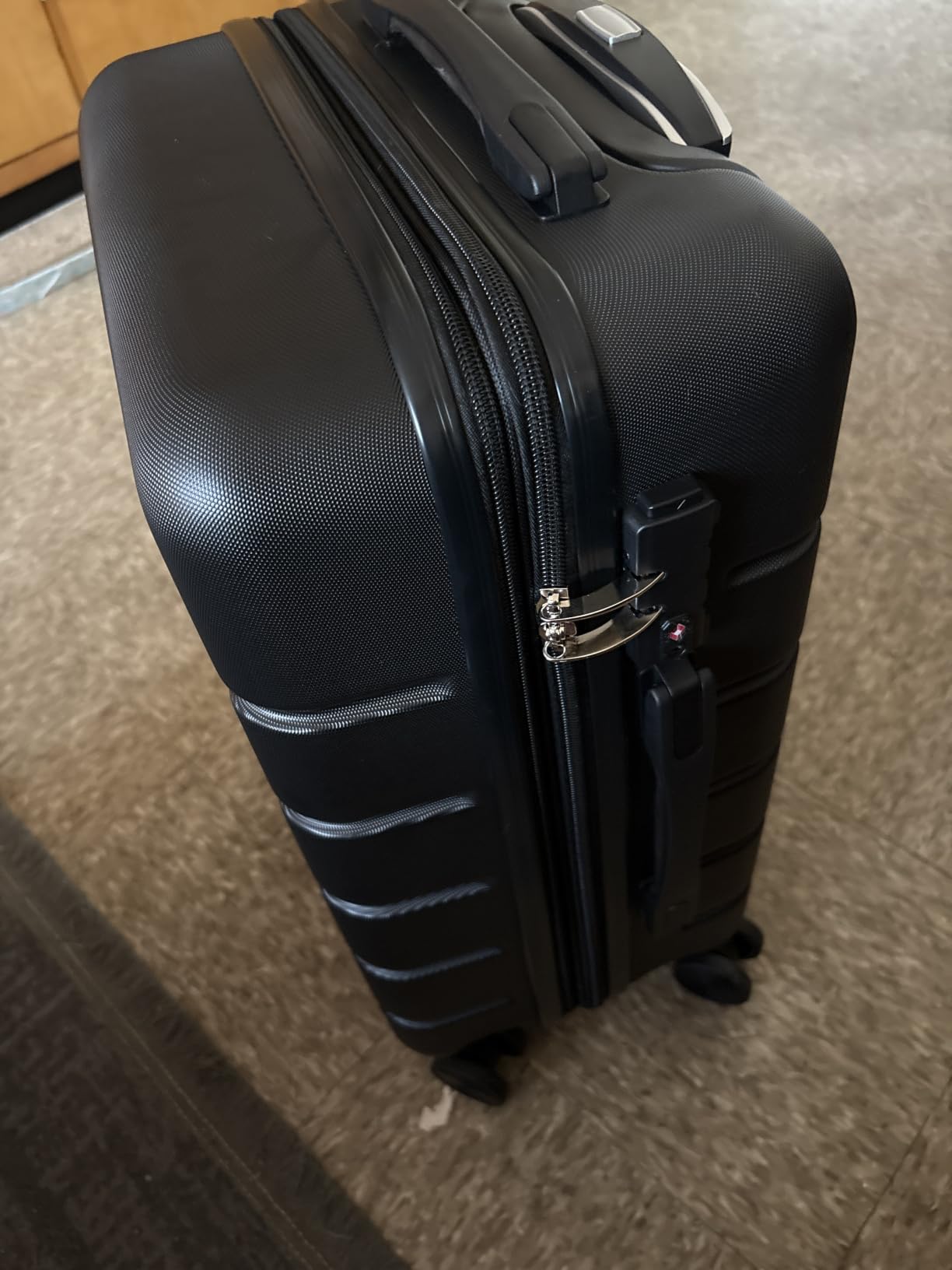 Sweetcrispy 20 Inch Carry On Luggage, Suitcase with Spinner Wheels customer photo 2