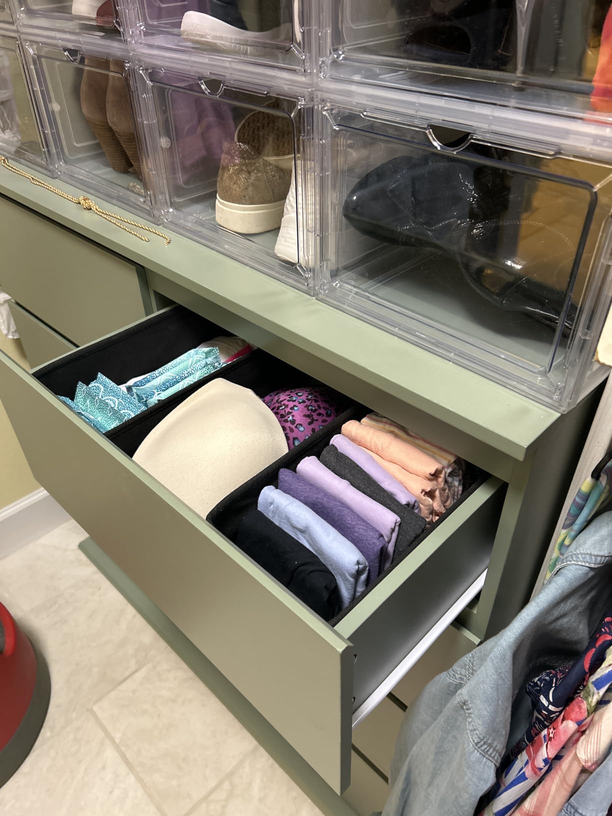 FINETONES Black Dresser, Dresser for Bedroom, 8 Drawer Chest of Drawers customer photo 1