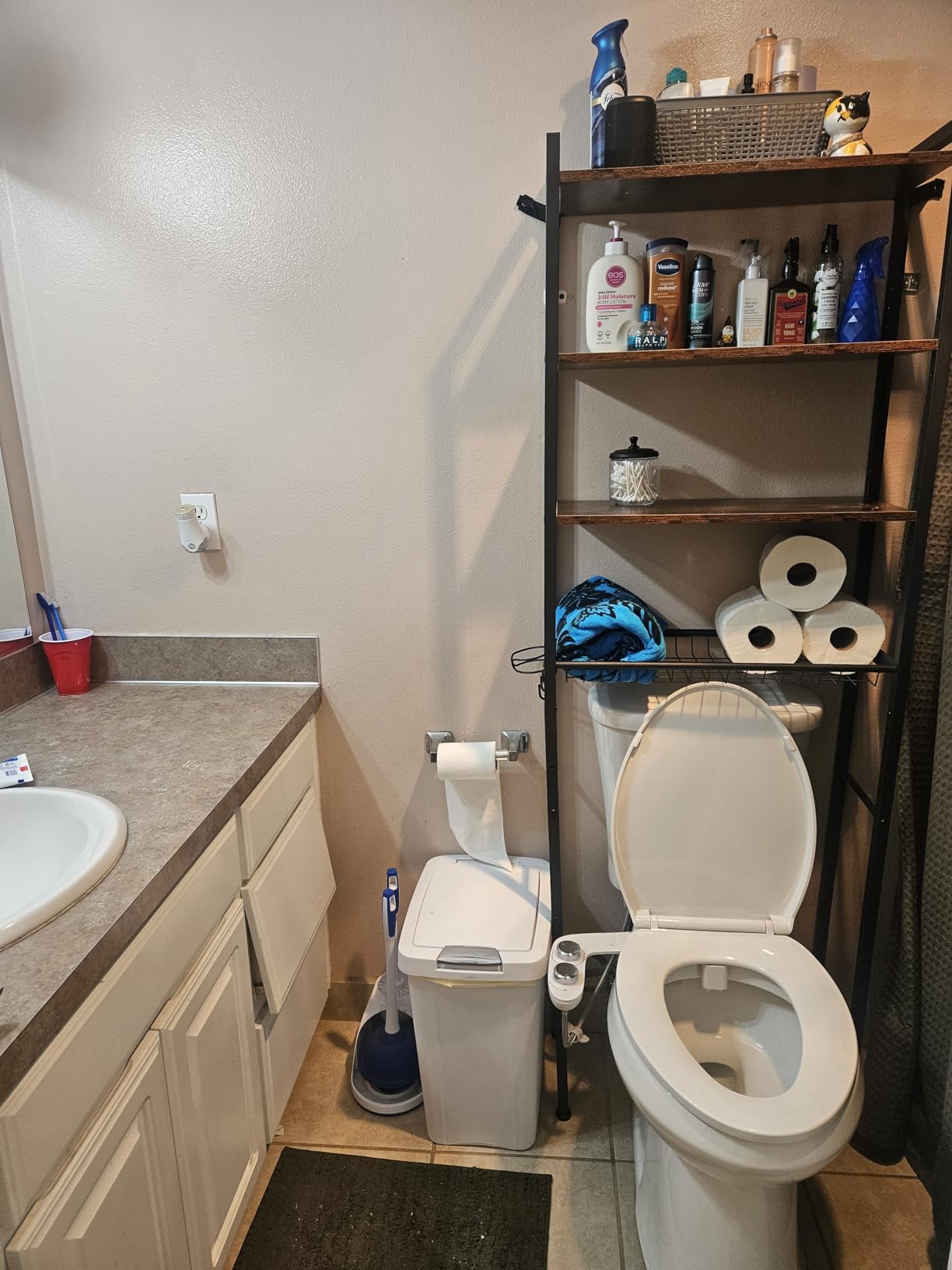 VASAGLE 4-Tier Over the Toilet Storage, Adjustable Shelves, Basket, 68.1''H customer photo 2