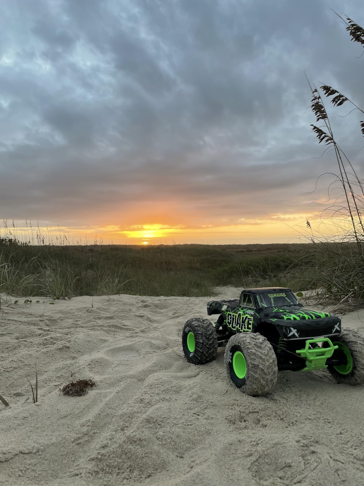 ARRMA RC Truck 1/10 Quake 223S 2WD RTR (Battery and Charger Not Included) Brushless Monster Truck, Red, ARA3537T1 customer photo 2