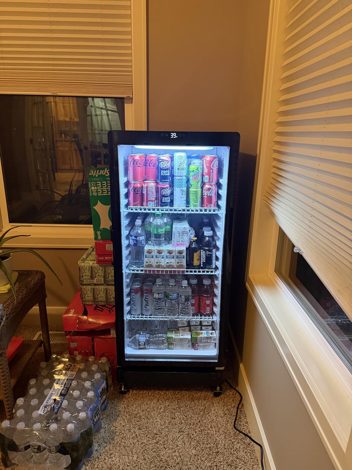7 Cu.Ft Commercial Beverage Refrigerator with Glass Door customer photo 2