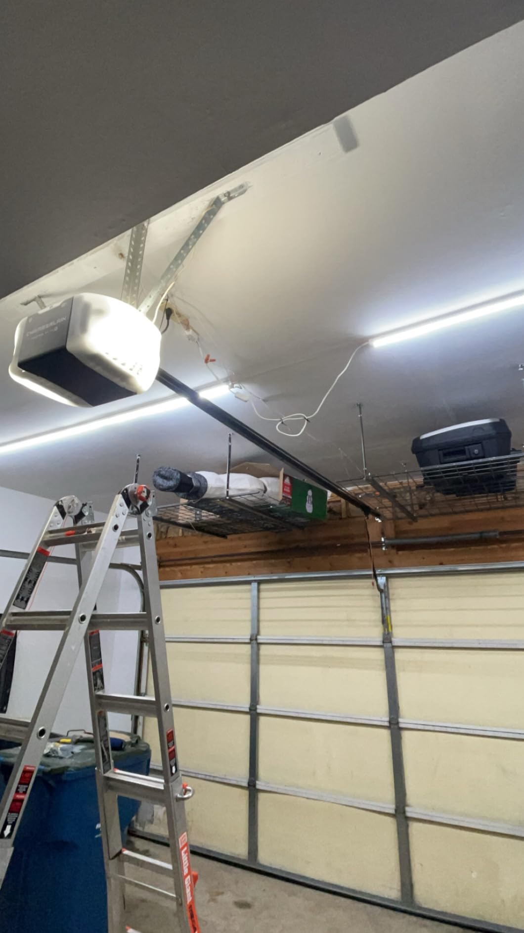 Chamberlain Belt Drive myQ Garage Door Opener, 3/4HP w/Fixed Camera | Ultra quiet belt drive, smart garage myQ integration, Includes: 2 remotes, wall control, battery backup & safety sensors customer photo 2