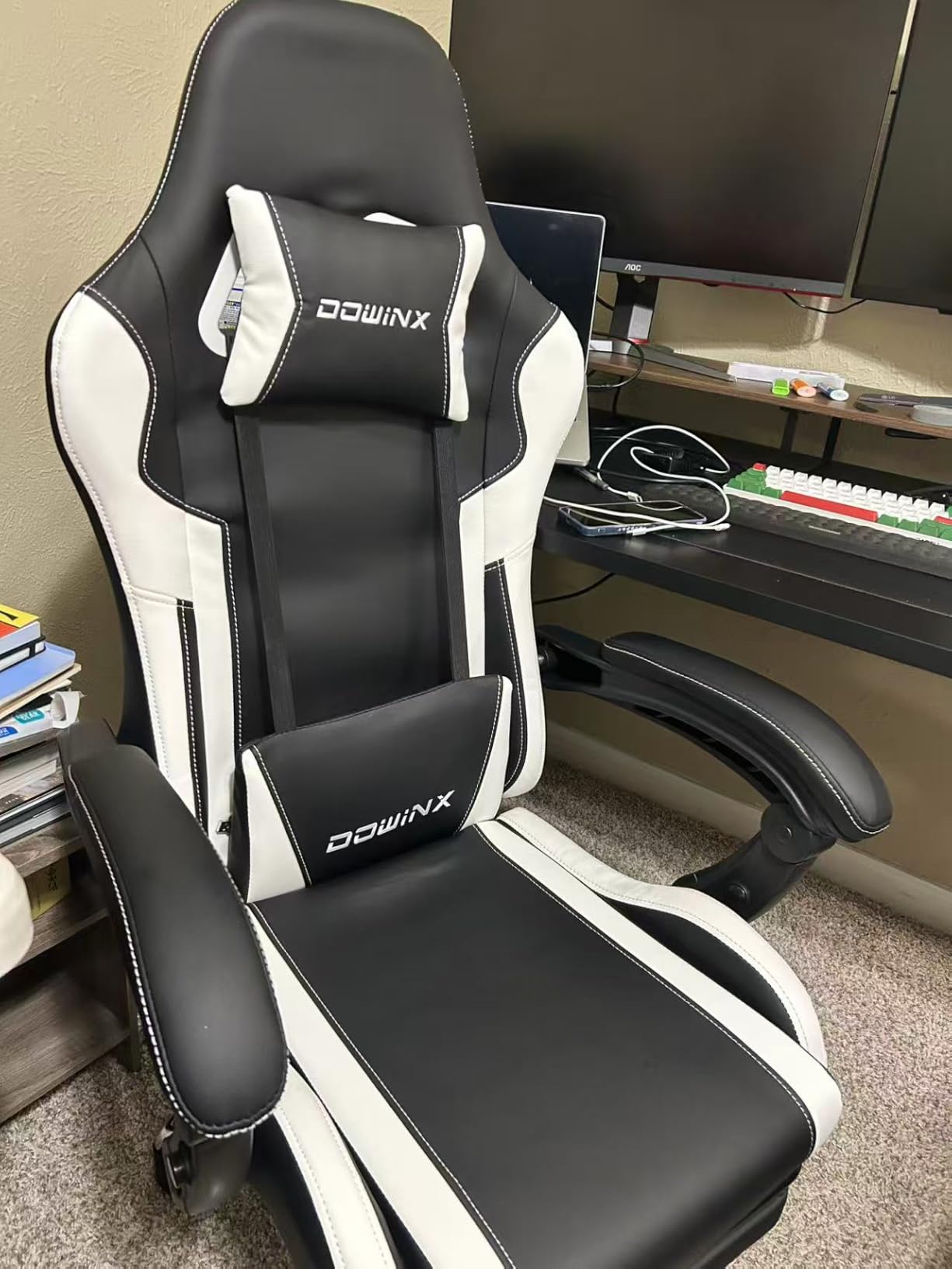 Dowinx Ergonomic Gaming Chair with Footrest & Massage Lumbar, 2D-Linkage Armrests for Computer Chair 330lbs with Headrest Pillow for Office, Home, Streaming and Long Gaming Sessions, Blue customer photo 1