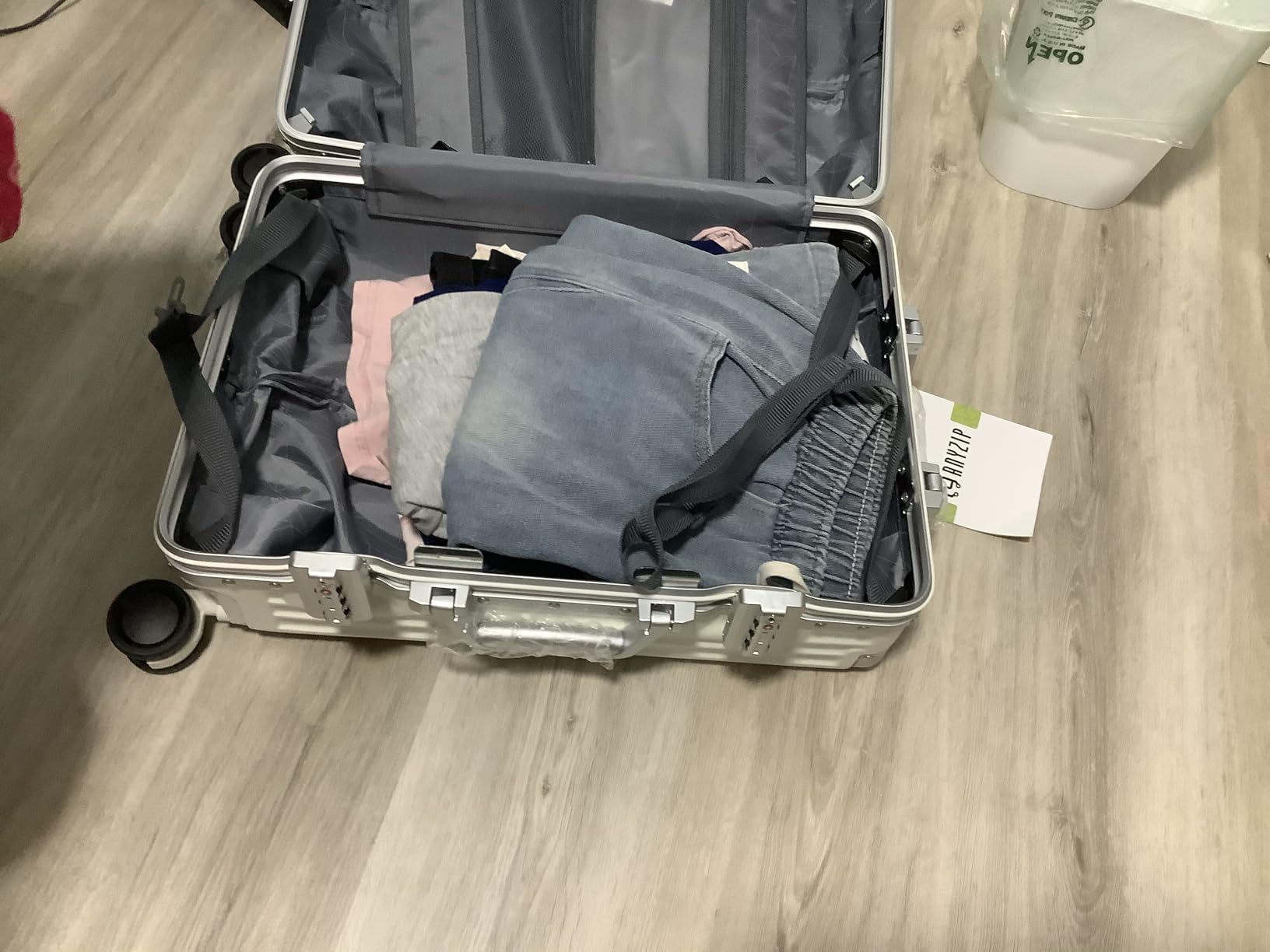AnyZip Luggage PC+ABS Aluminum Frame Zipperless Checked Luggage Hard Shell Suitcase with TSA Lock Double Spinner Wheels 28 Inch Silver customer photo 2