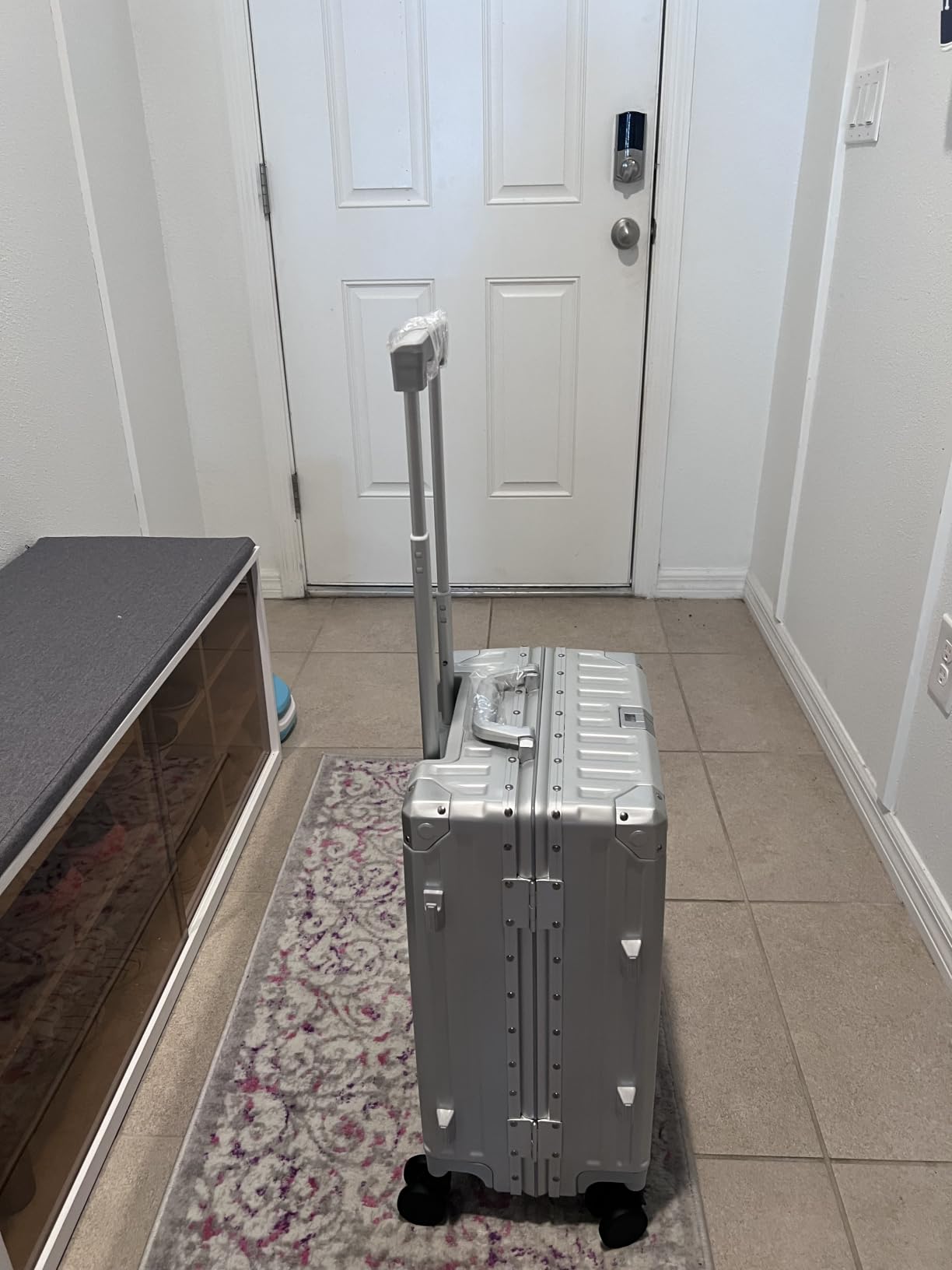 ALPHA CAMP 2 Piece Luggage Sets with Aluminum Frame (20/28 Inch,Silver) customer photo 1