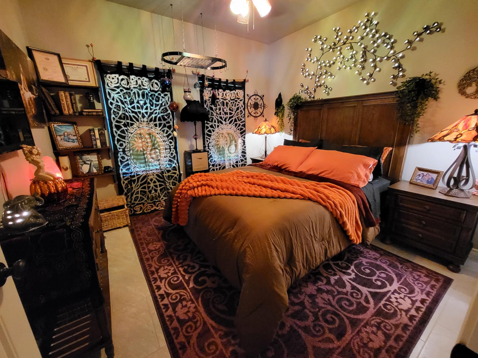AMERLIFE Solid Wood 3-Piece Set, King Bed & 2 Nightstands, Light Brown customer photo 1