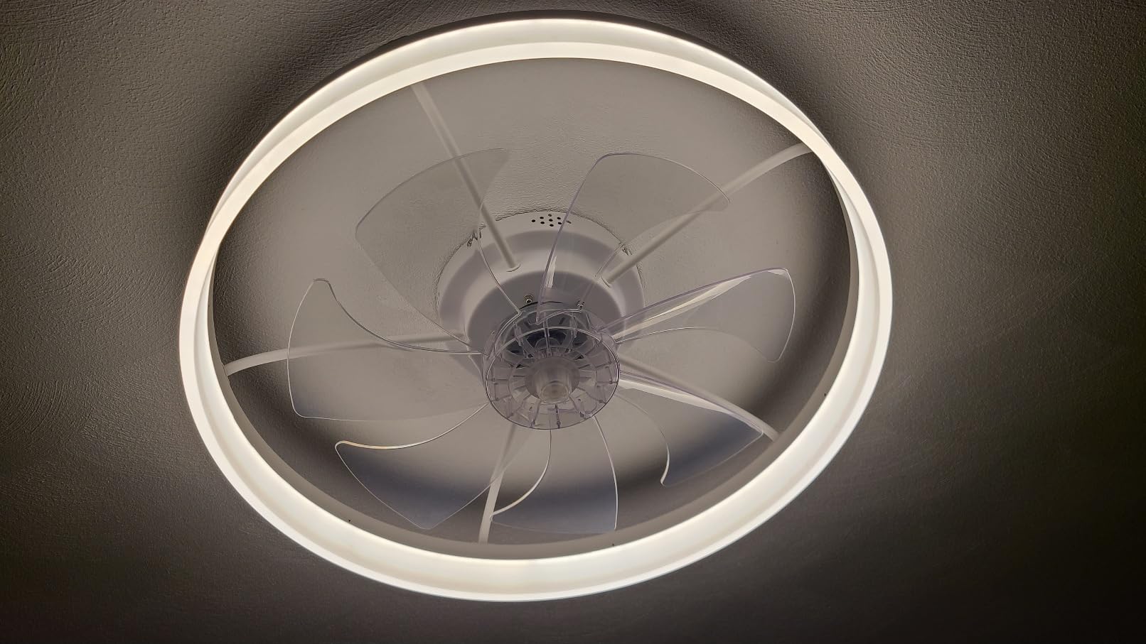 VOLISUN Low Profile Ceiling Fans with Lights and Remote, 27.6in Fandelier Ceiling Fan Flush Mount, 3000K-6500K Smart Bladeless LED Fan Light, White Modern Ceiling Fans with Lights for Bedroom customer photo 2