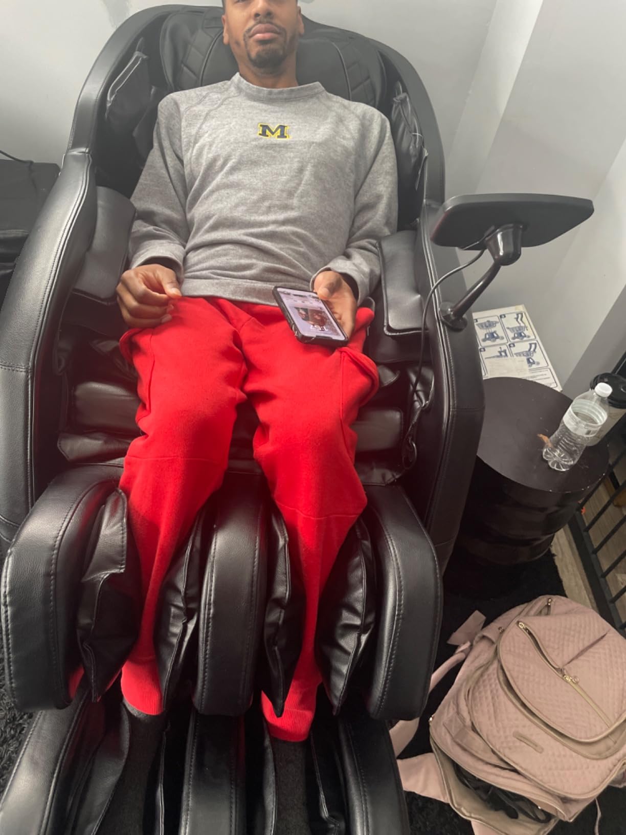 Mazzup Full Body Zero Gravity Shiatsu Massage Chair with Fully Assembled, LCD Screen, Shortcut Keys, USB Charging Port, Heat, for Loved Ones, Parents, Black customer photo 2