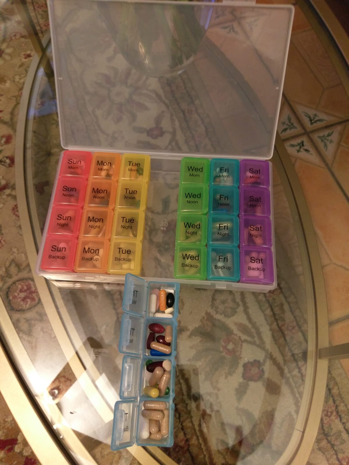 Betife 2nd Gen Automatic Pill Dispenser for Elderly with Alarm customer photo 1