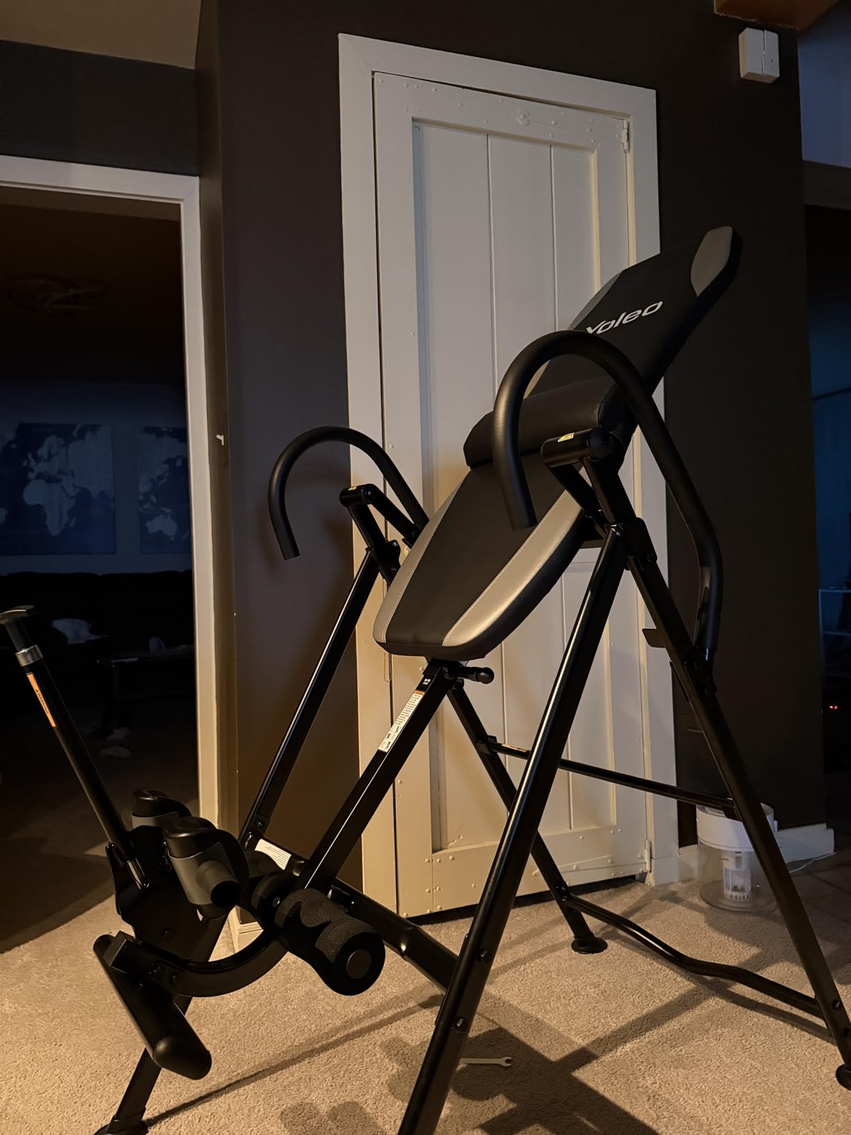 YOLEO Gravity Inversion Table for Back Pain Relief 2026 New Inversion Table customer photo 1