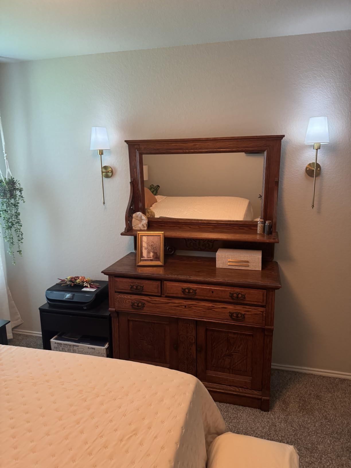 Brightown Battery Operated Wall Sconces Set of Two,Gold Sconces Wall Decor customer photo 2
