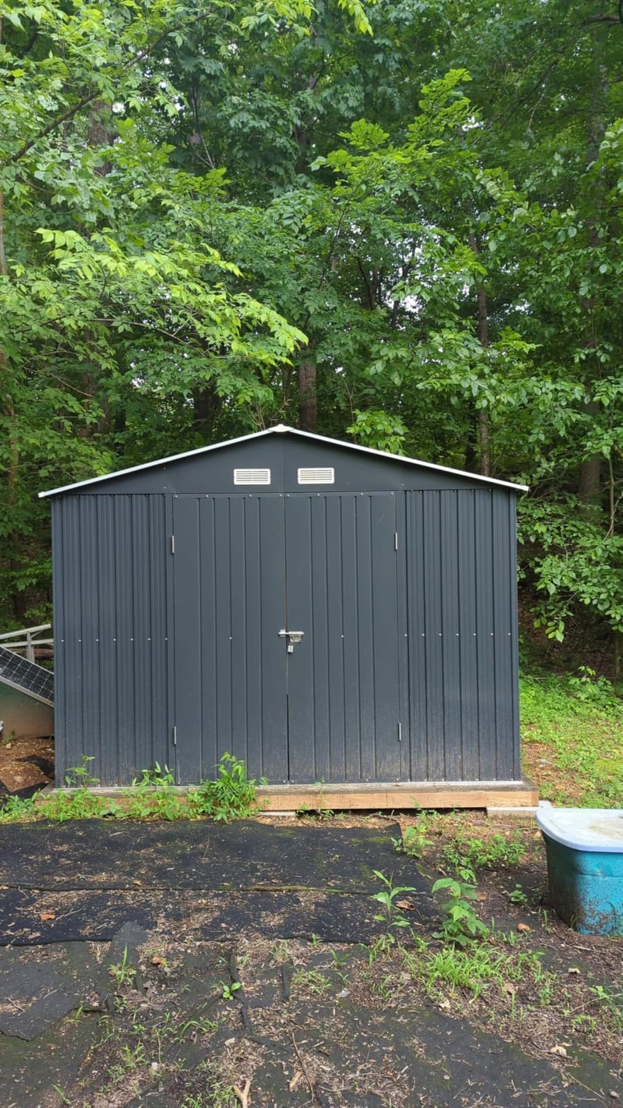 Breezz Metal Trash Can Storage Shed 6 x 3 ft customer photo 1
