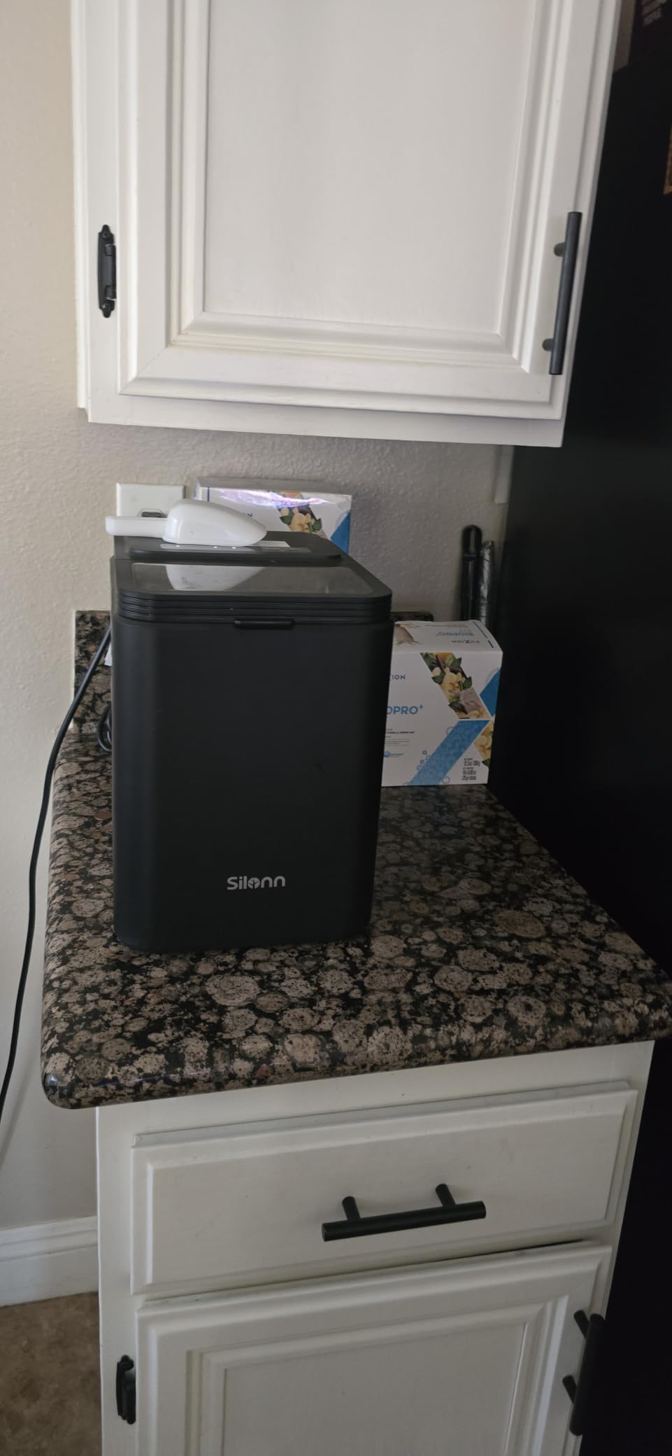 Silonn Nugget Ice Maker Countertop with Detachable Basket and Handle customer photo 2