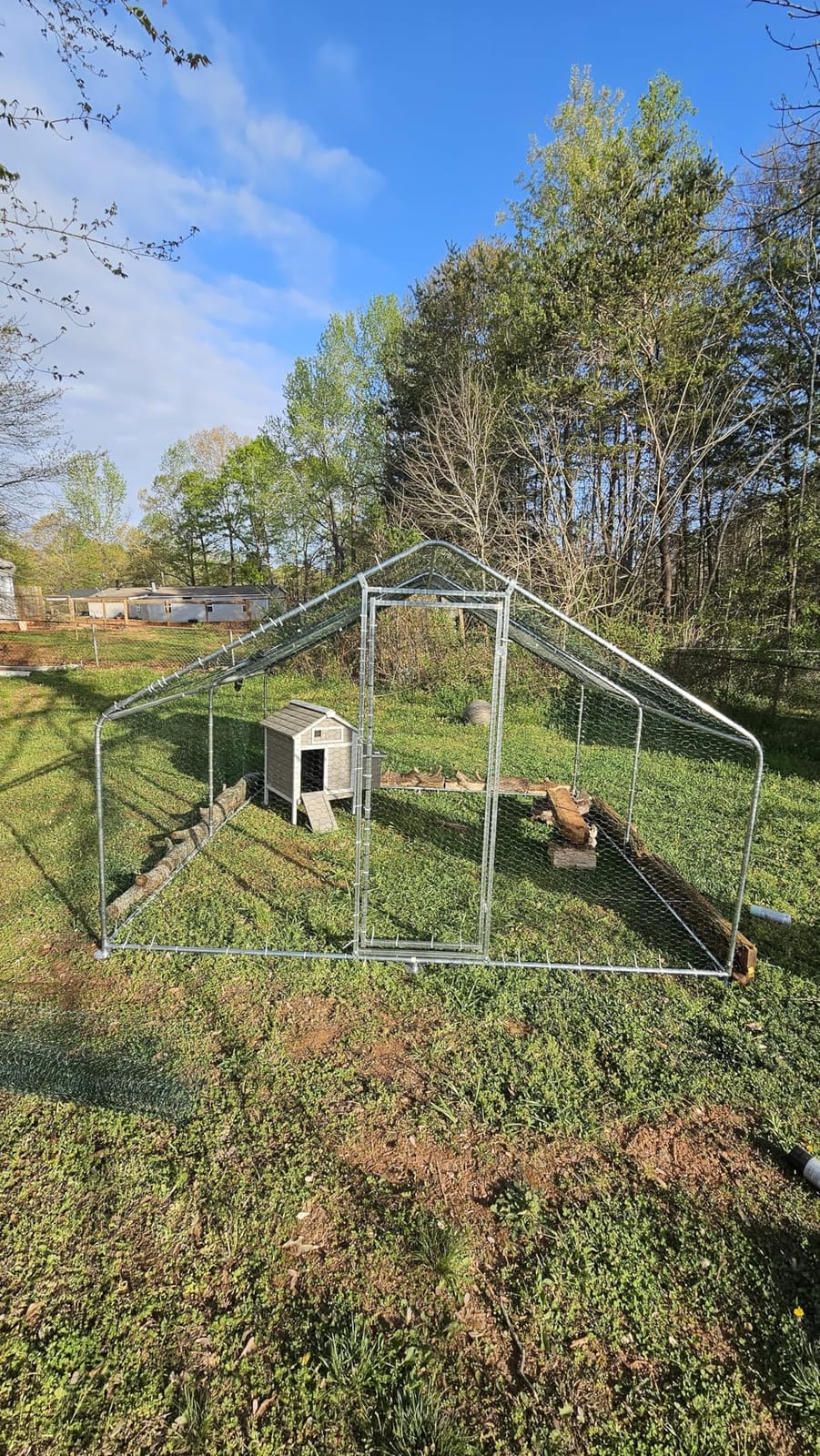 Metal Chicken Coop with Hardware Cloth, Walk-in Poultry Cage for Hen Duck | Hardware Cloth, Solar Light Included, UV-Resistant Waterproof Cover, Large Walk-in Space for 15-20 Birds customer photo 2