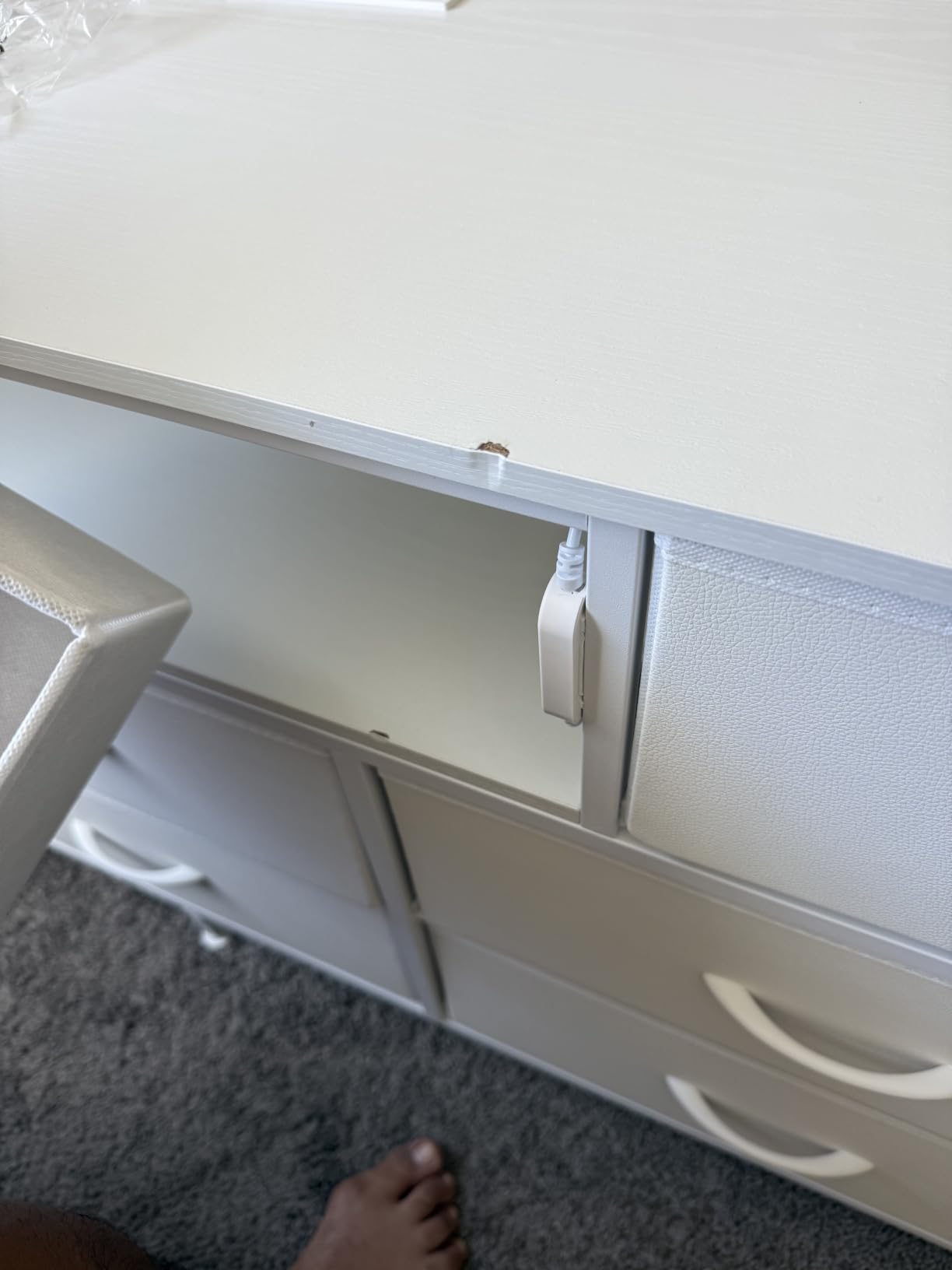 SONGMICS Dresser for Bedroom with Outlets & LED Lights, 8 Fabric Drawers customer photo 2