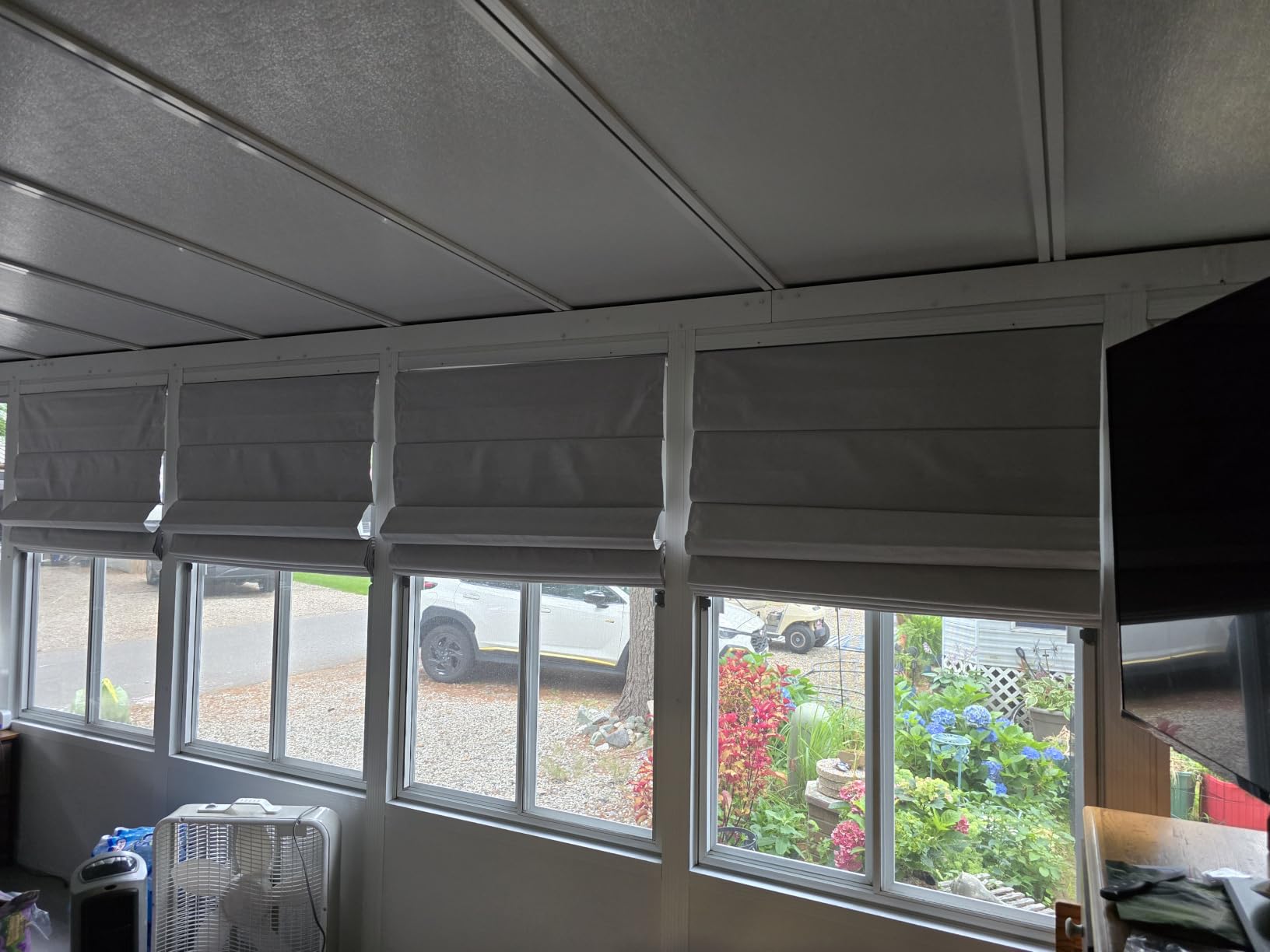 Changshade No Drill Roman Shades Cordless Blinds Blackout for Indoor Windows, Room Darkening Black Out Tension Rod No Hardware No Tools Inside Mount, Shade Size 35 Inches Wide 64 Inches High, Black customer photo 1