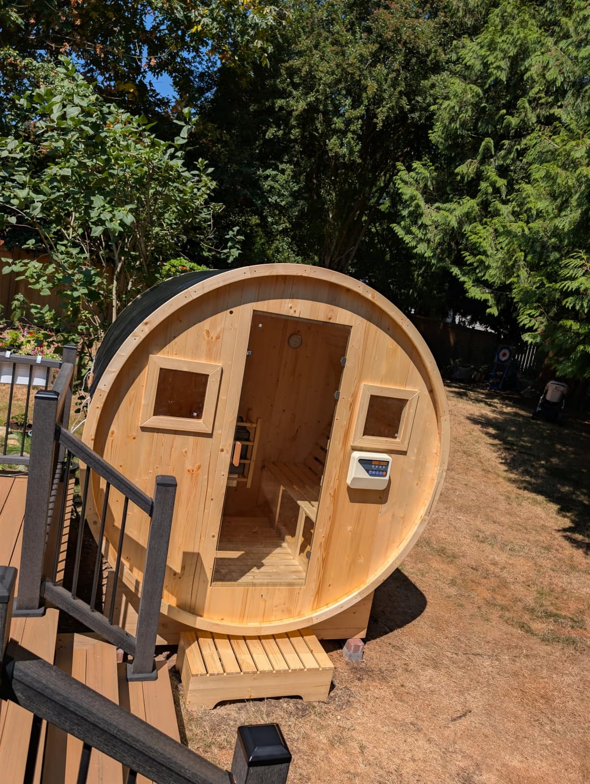 Outdoor Traditional Barrel Sauna | 4-6 Person Wood Sauna, Steam and Wet Sauna with 220V with 6KW Electric Heater, Sauna Stone customer photo 2