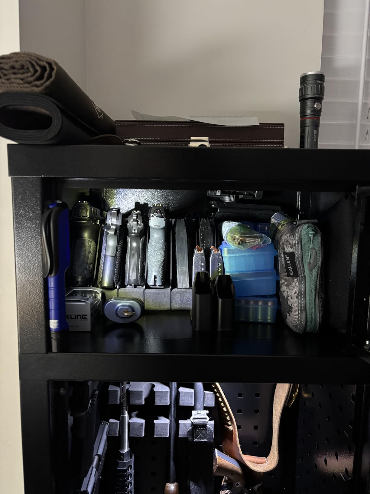 KAER 2-4 Gun Safe for Rifle and Pistols Electronic Gun Security Cabinet Quick Access Rifle Security Safes Gun Cabinet for Shotguns with Built-in Removable Storage Shelf 2026 customer photo 2