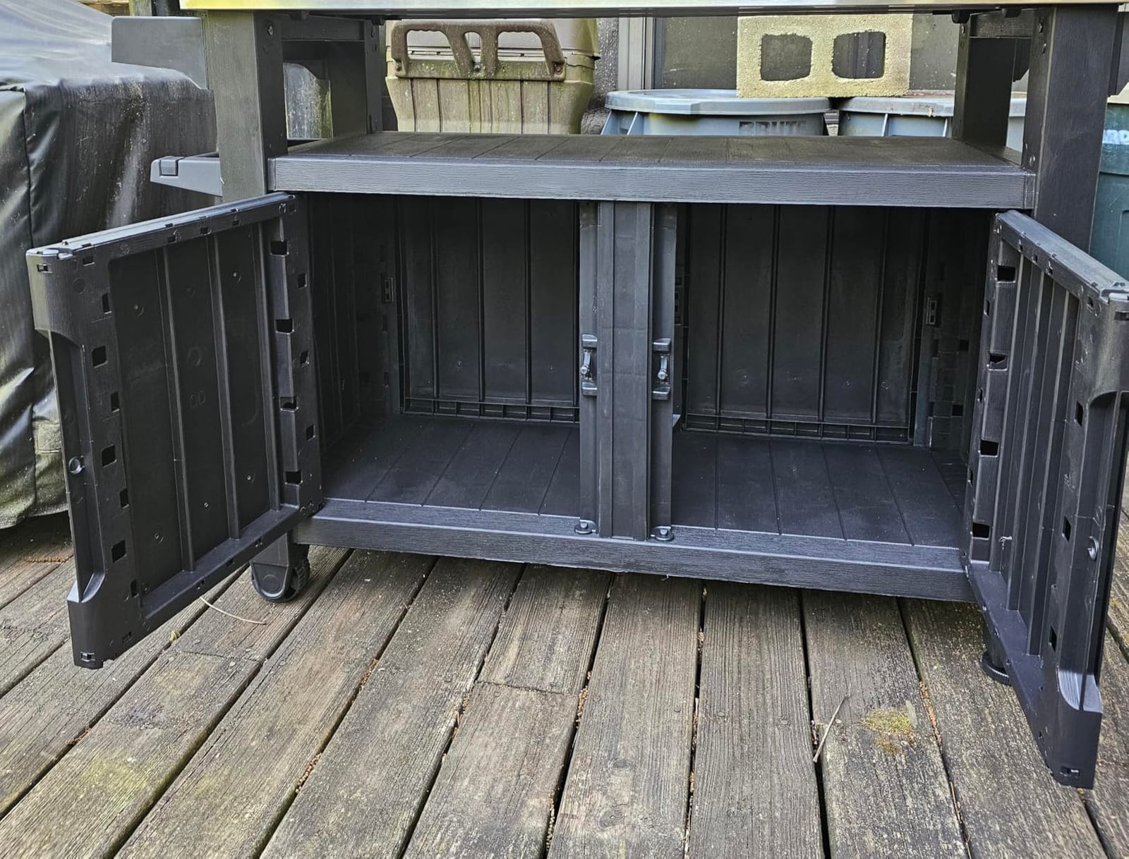 Keter Extendable Outdoor Bar Cart with Hidden Cooler, Storage Drawers & Prep Surface - Mobile Patio Serving Station with Drainage Kit & Hidden Wheels for Backyard, Garden & Poolside Entertaining customer photo 2